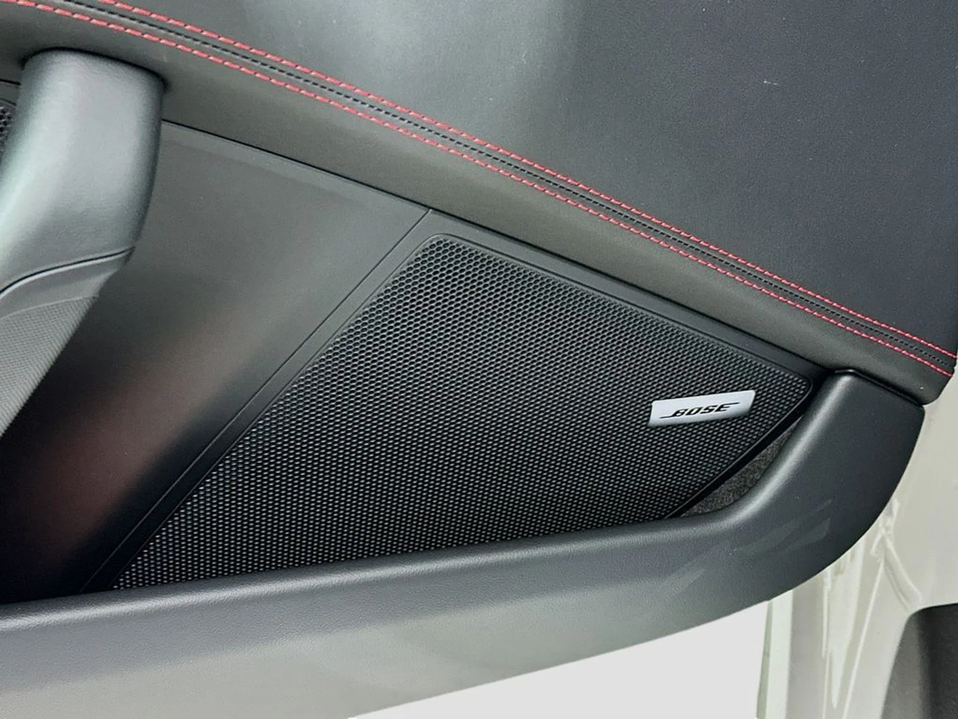 mph020_3385107523_5b92a94a0aa7734b81abf05e93a2f615x_8c9b50921b