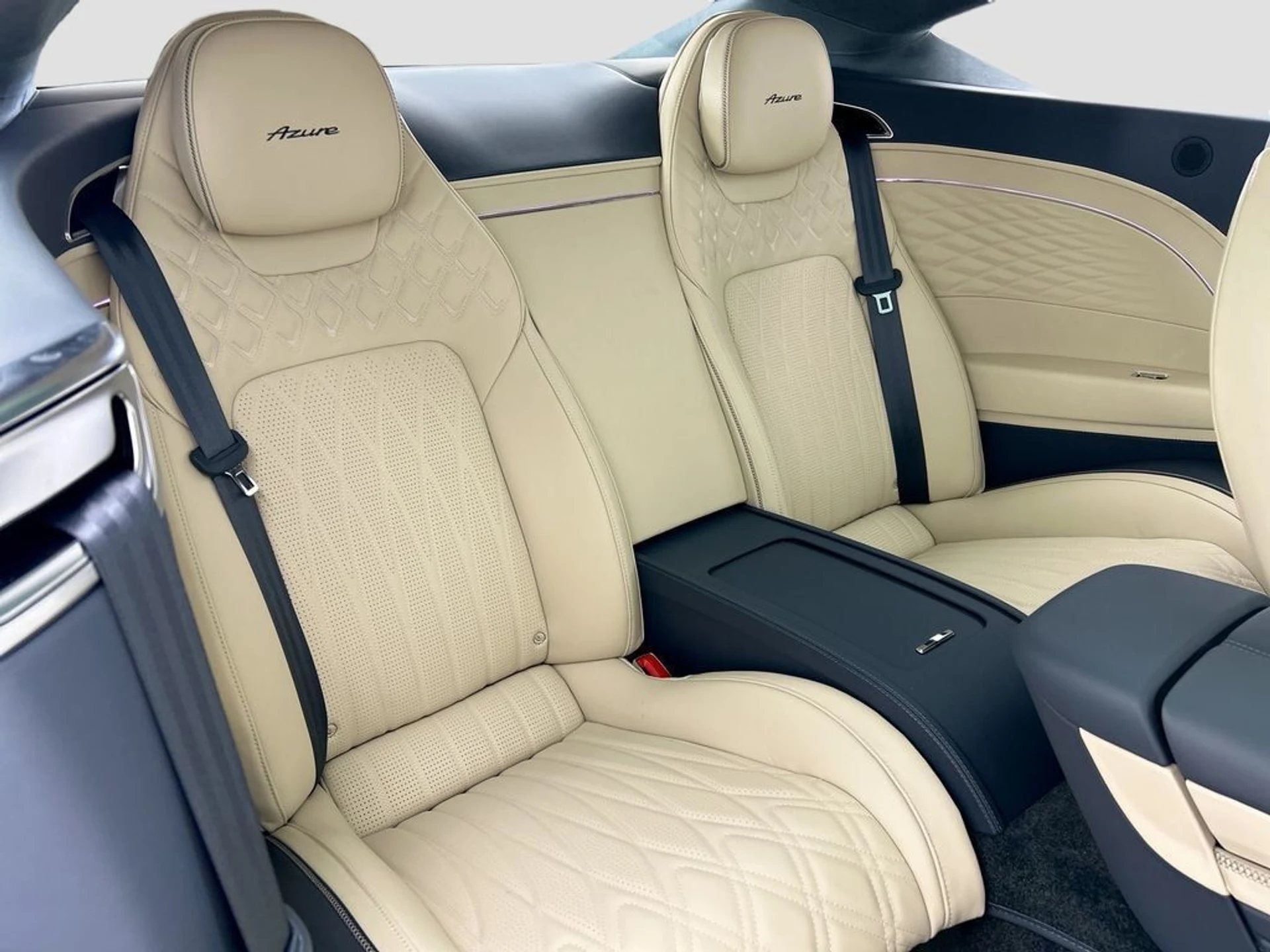 mph020_3392925096_new_2026_bentley_continental_gt_azure_8119_22995389_21_1024_32a81b3fbb