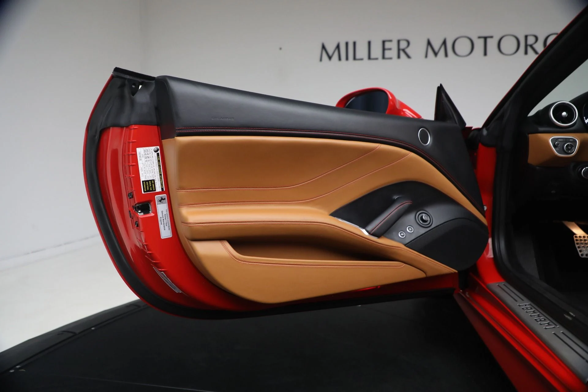 mph020_3398269096_Used_2016_Ferrari_California_T_Handling_Speciale_1775663839_9ef539644c