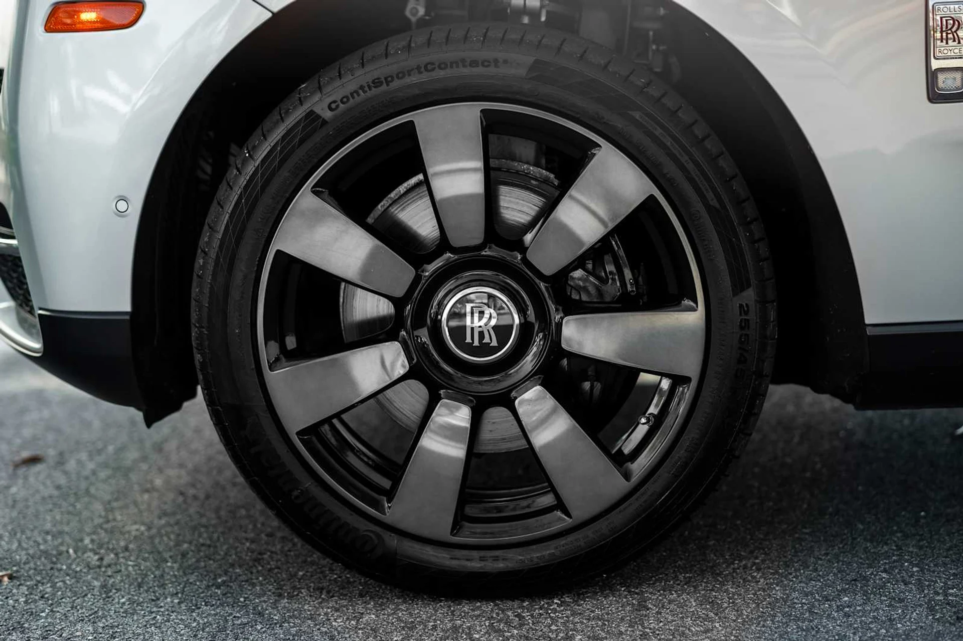 mph020_3402016771_2d46e1b2a050a71e22e95a1f85b6aa5ex_09c49a30e1