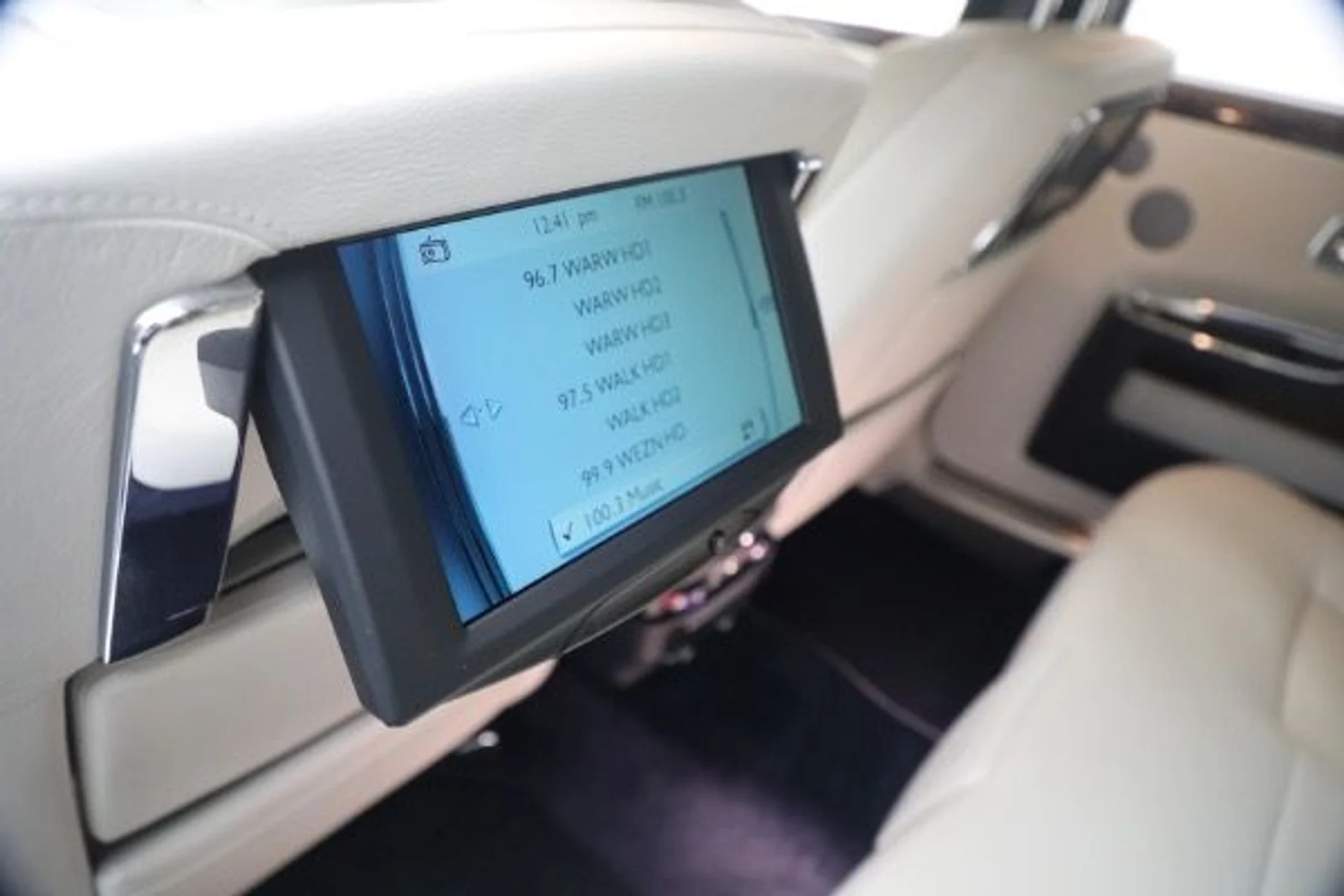 mph020_3408028507_Used_2014_Rolls_Royce_Ghost_db3f9f0f8e