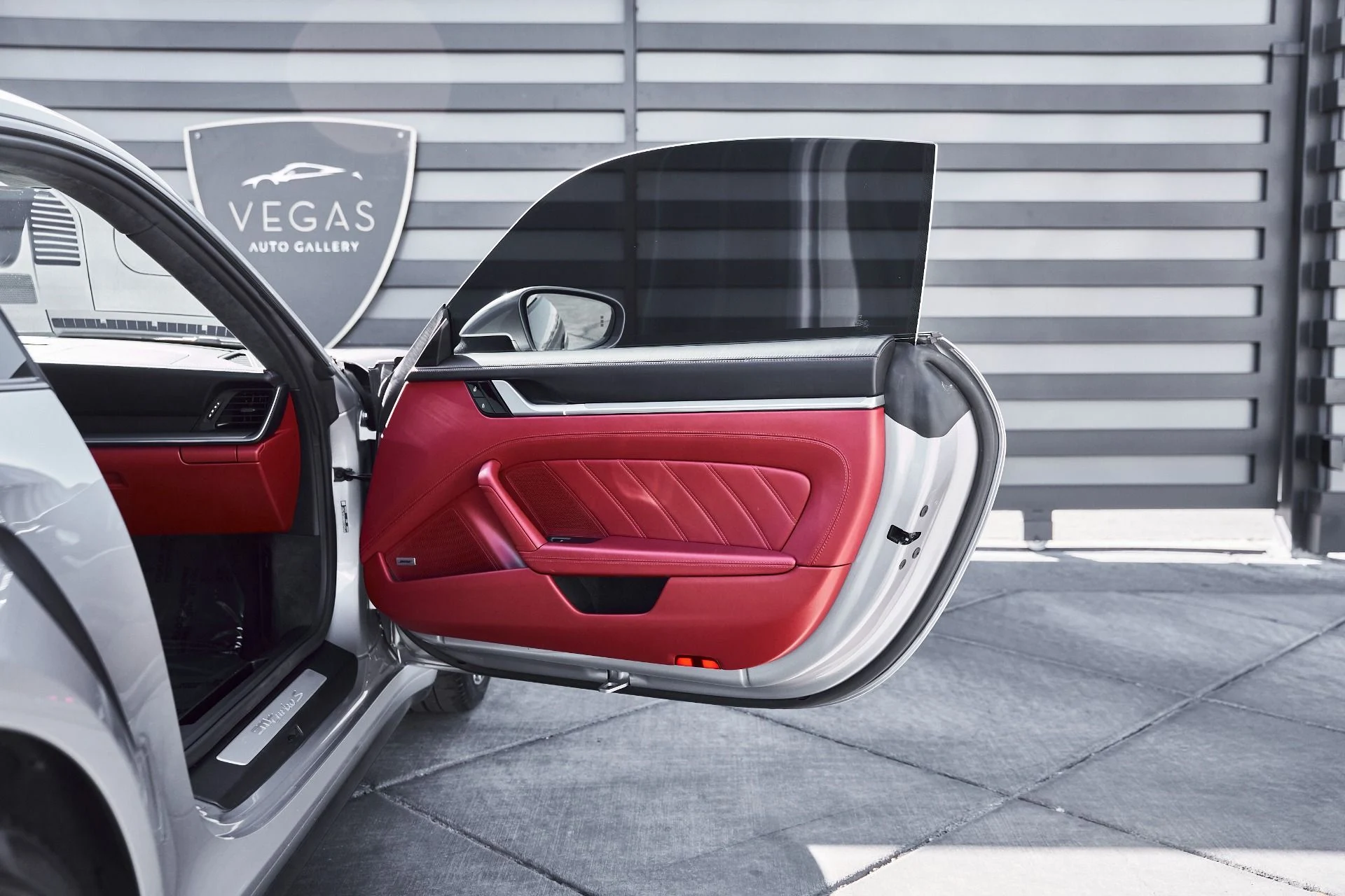 mph020_3409630428_Used_2021_Porsche_911_Turbo_S_1773694206_d588ea6858