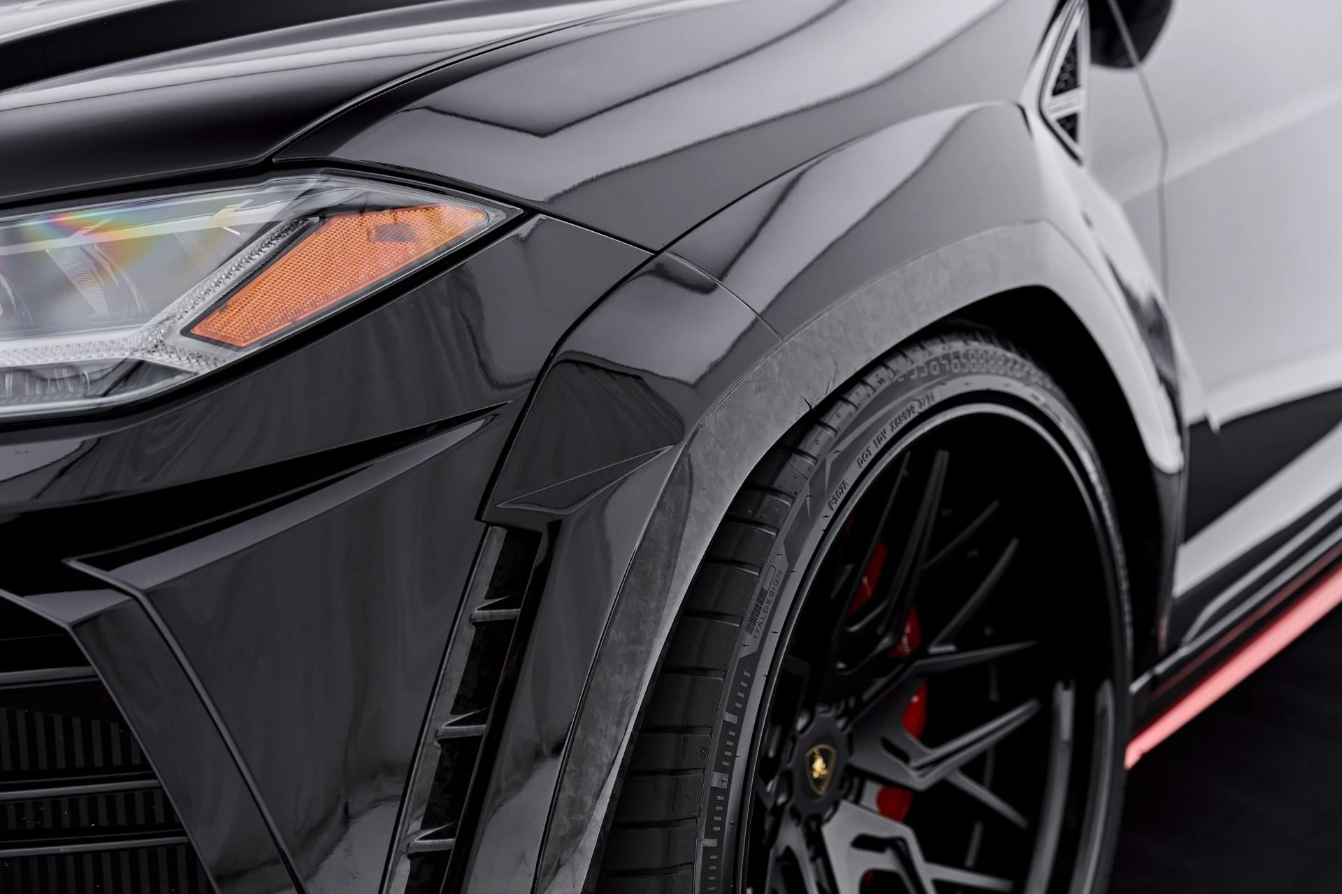 mph020_3415724166_Used_2022_Lamborghini_Urus_1788219544_ea5ec99770