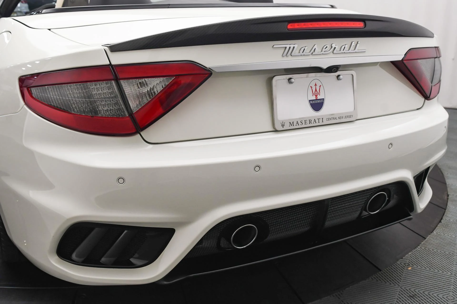 mph020_3419991570_Used_2018_Maserati_Gran_Turismo_Convertible_MC_1755159361_5c8d620c23