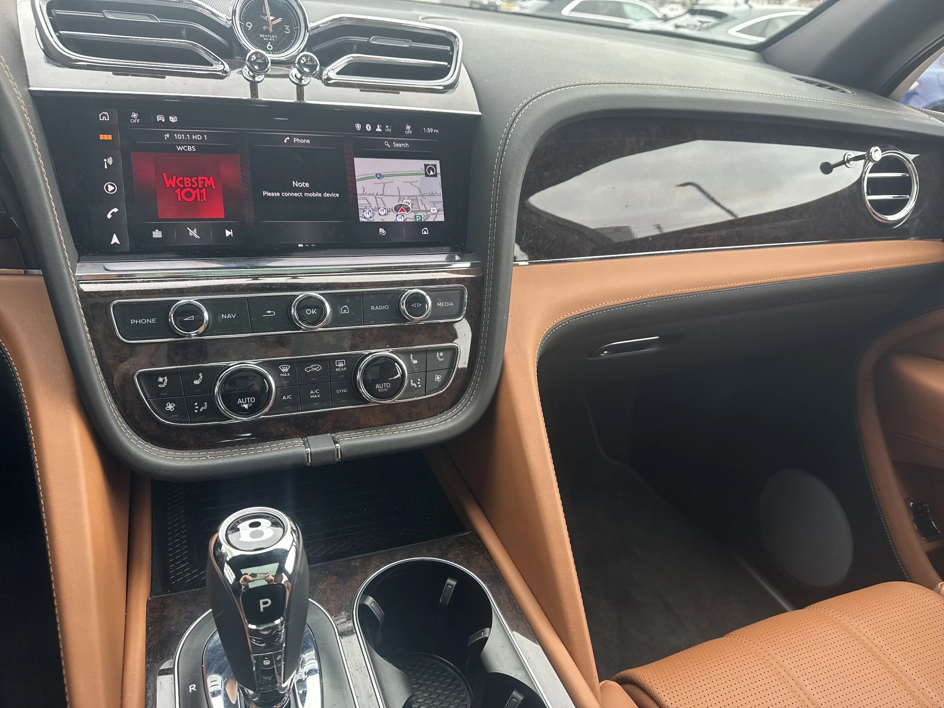 mph020_3420805381_95c650b6a7a2a0ed858c84eea890f890x_7e5ee40933