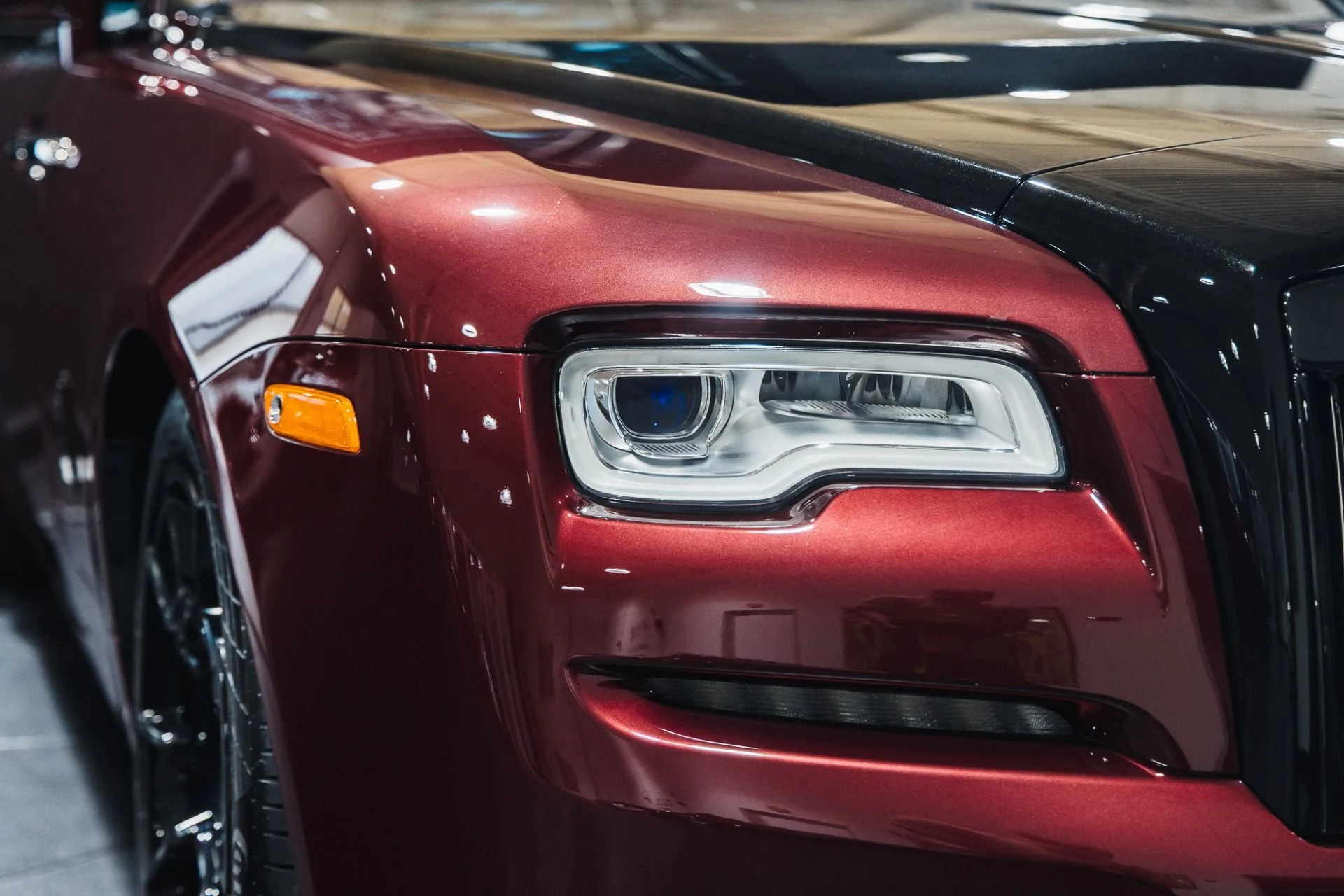 mph020_342269774_Used_2019_Rolls_Royce_Dawn_1775855974_ab12b5a6da