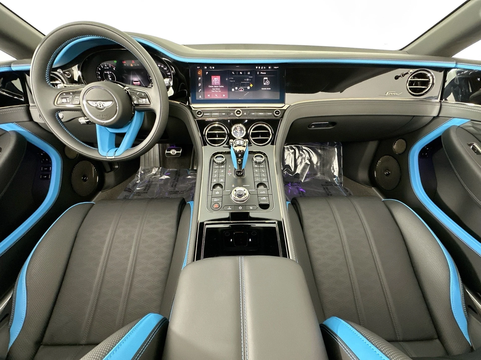 mph020_342972079_21_e804684cab