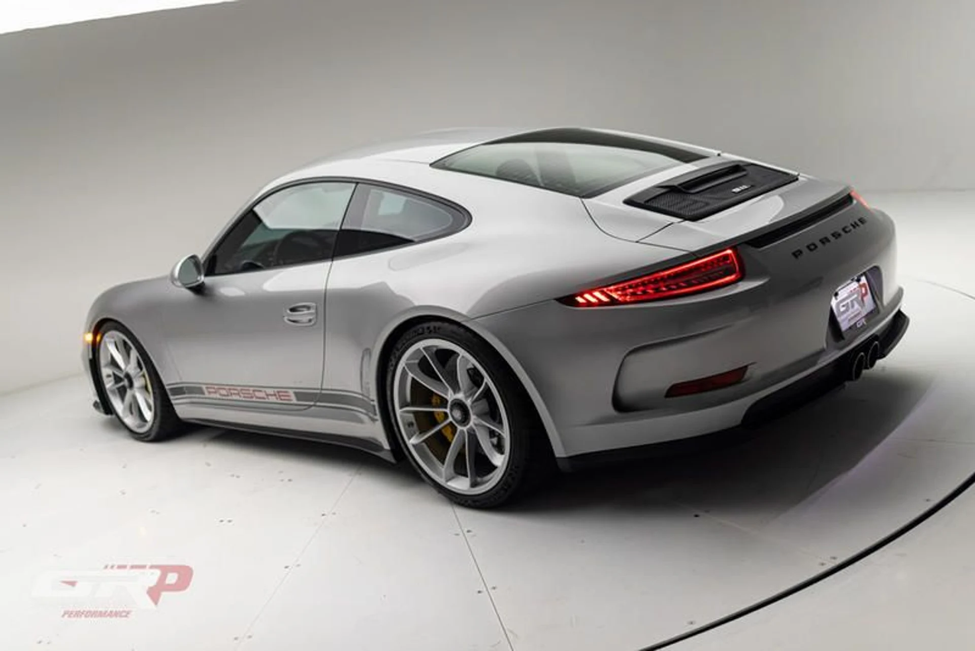 mph020_3432748218_95_D0_DAA_1_43_A3_4_B64_9316_0_B2_B069_B6_EF_8_5e4514afbf