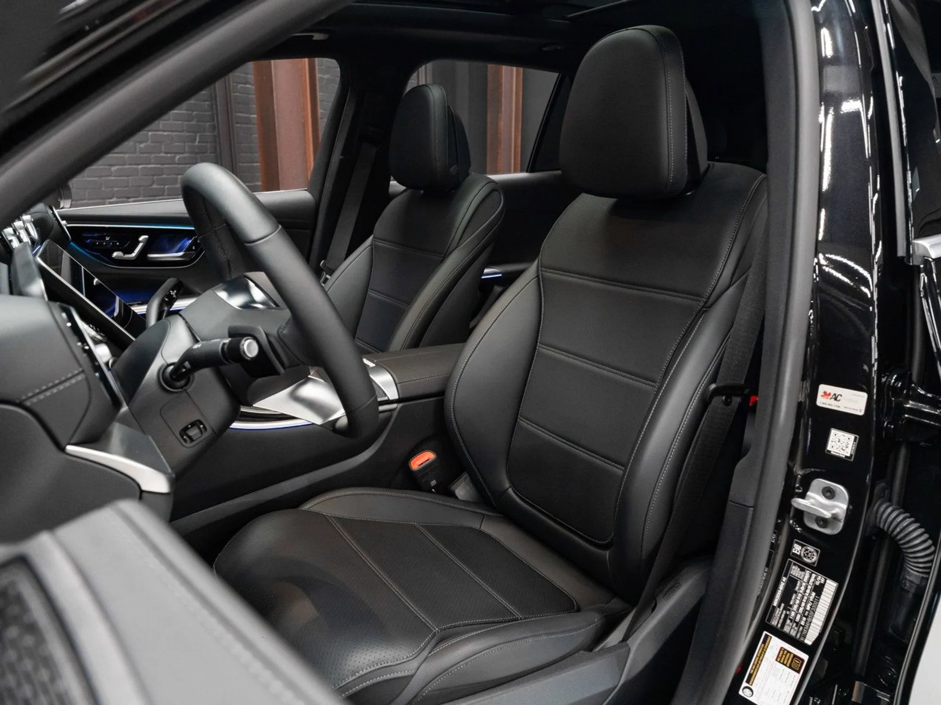 mph020_3433091989_mercedes_benz_glc_2025_f5f82529e7