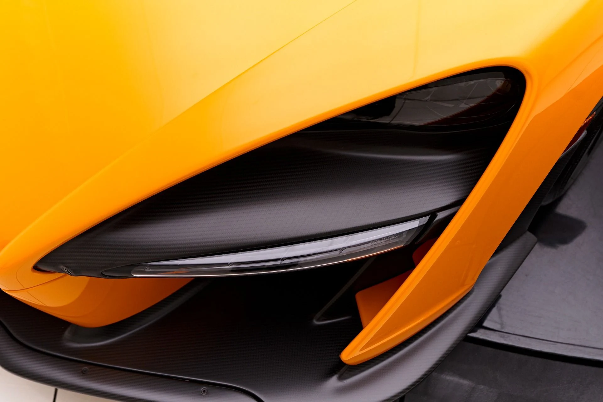 mph020_3434174132_Used_2019_Mc_Laren_Senna_1766598521_2ab720bfd6