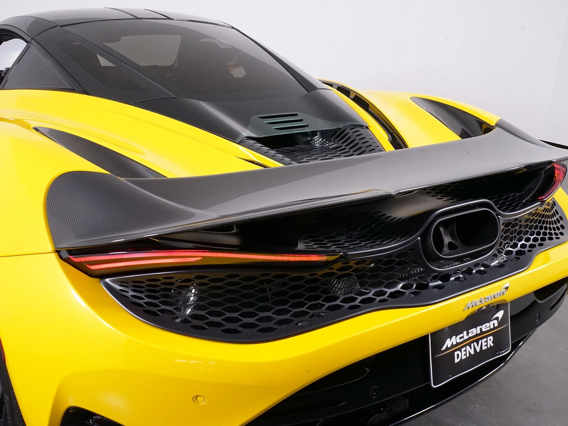 mph020_3435923518_f98566af6ecb0a00fc2e7f4a708835dax_c1fc8b41f7