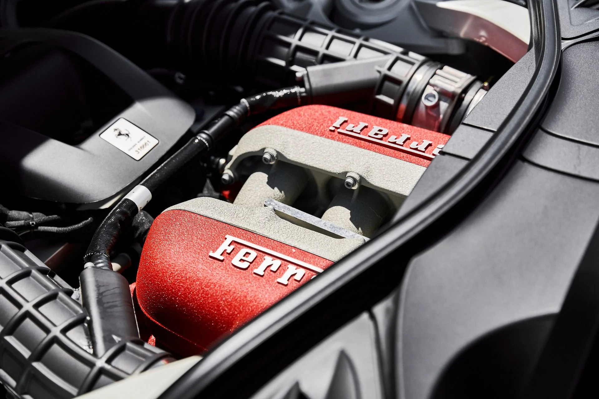 mph020_3442678062_Used_2025_Ferrari_Purosangue_Base_1778708144_b3edfaa788