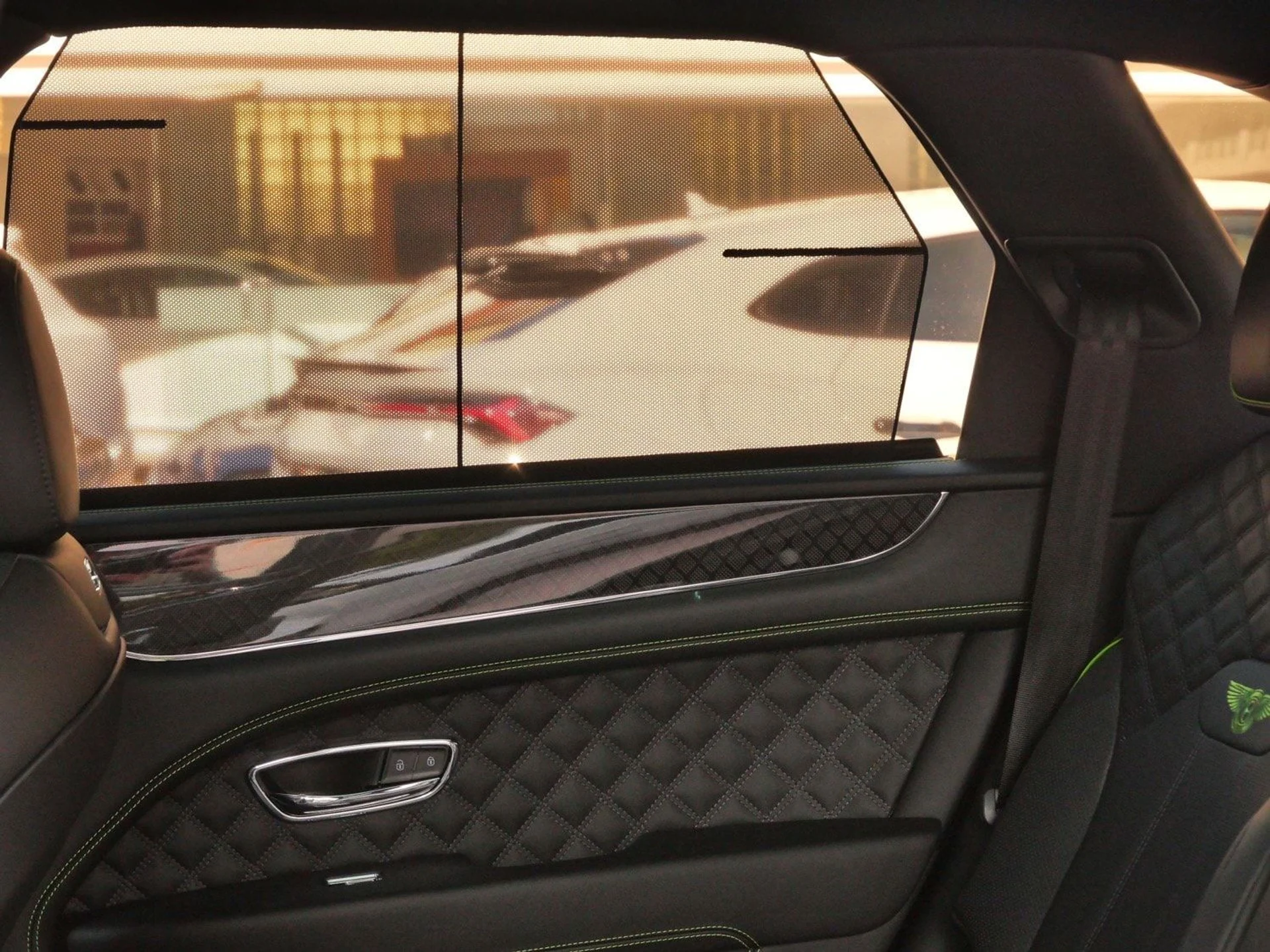 mph020_3442766352_d2326690d100fd8631cc31cd09ec750dx_1bbe4cd329