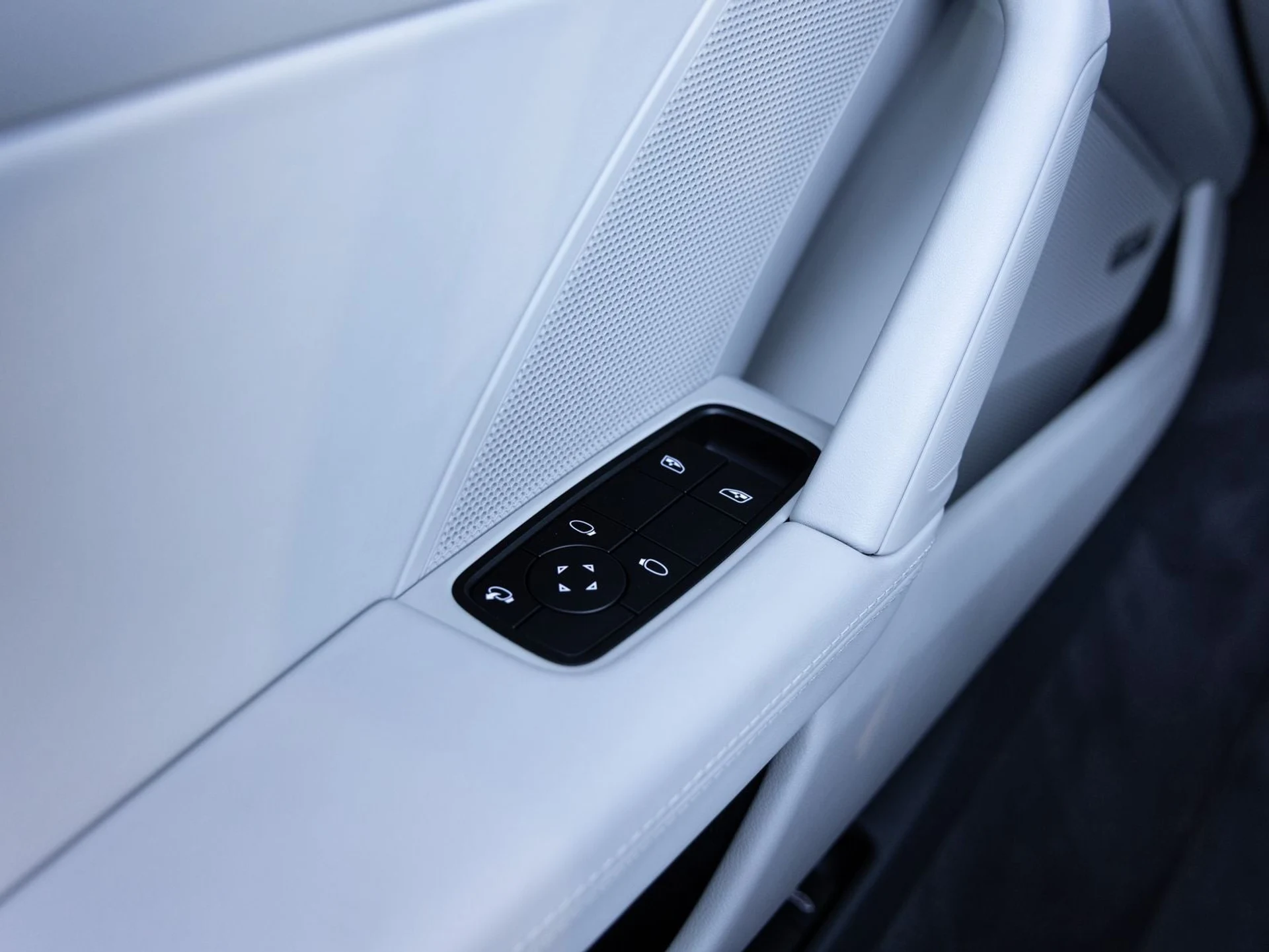 mph020_3450249767_21_ddd8a38b8a