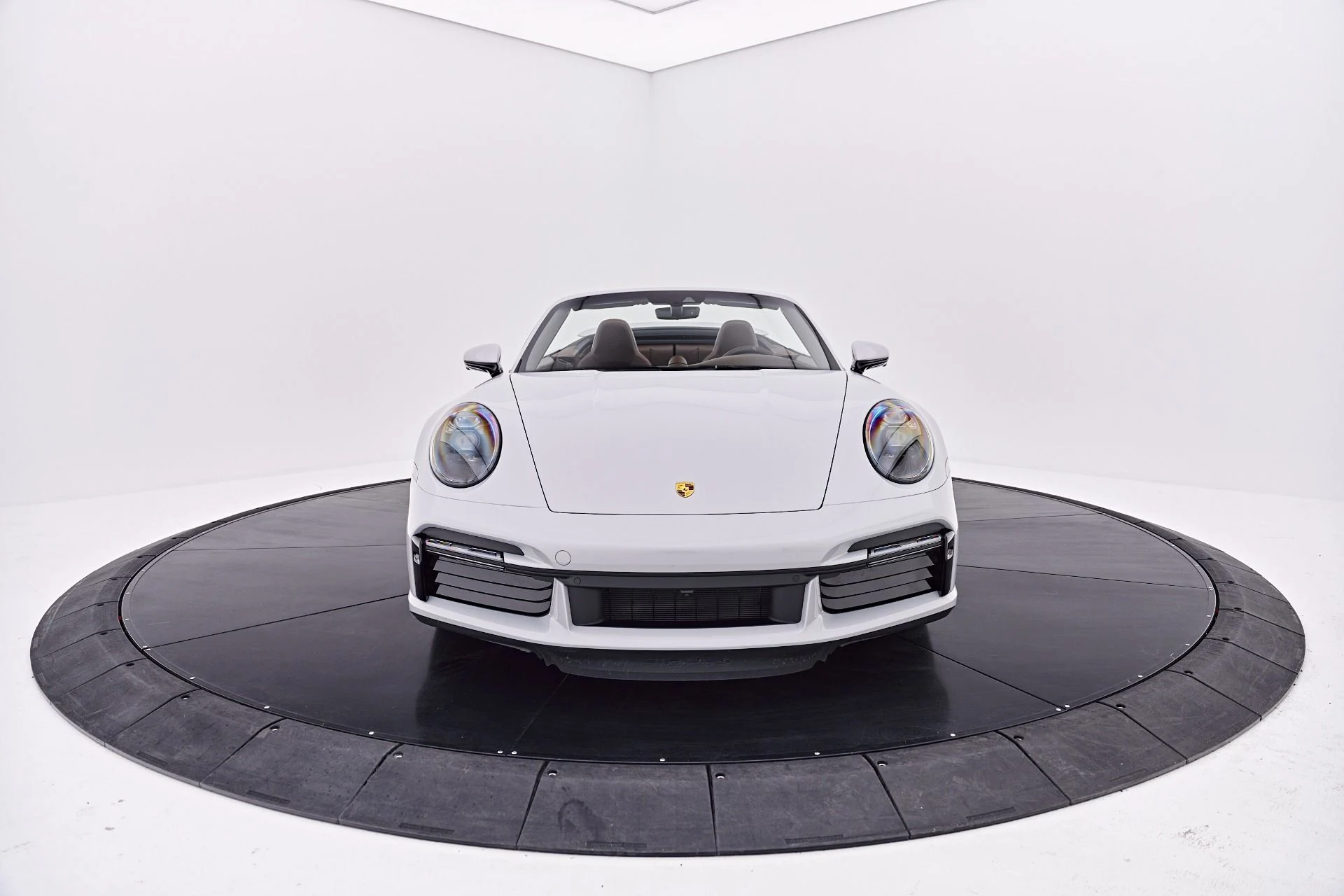 mph020_3464311982_Used_2025_Porsche_911_Turbo_S_1786497797_5640a796a3