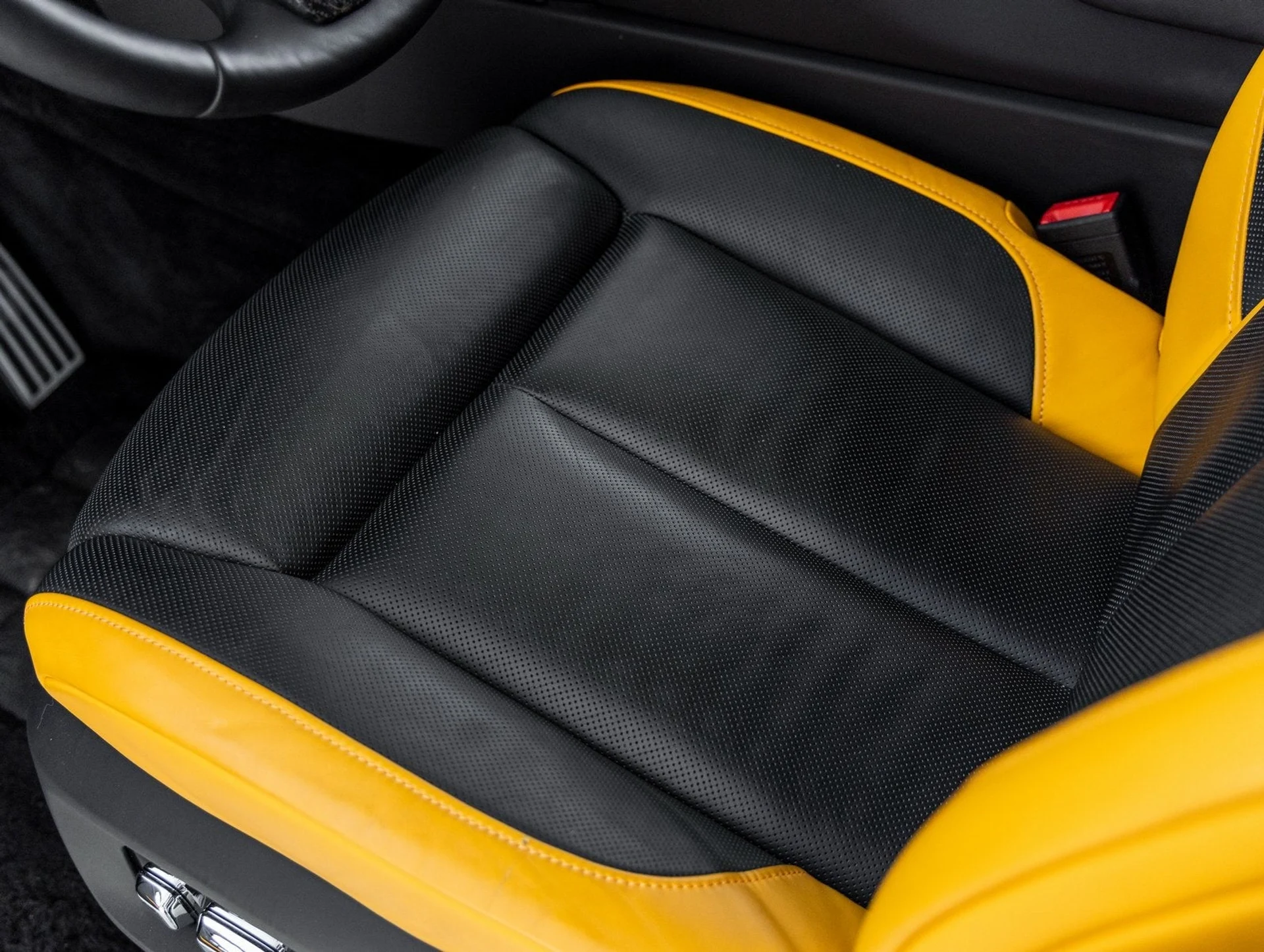 mph020_3470710713_21_0f04d766f8