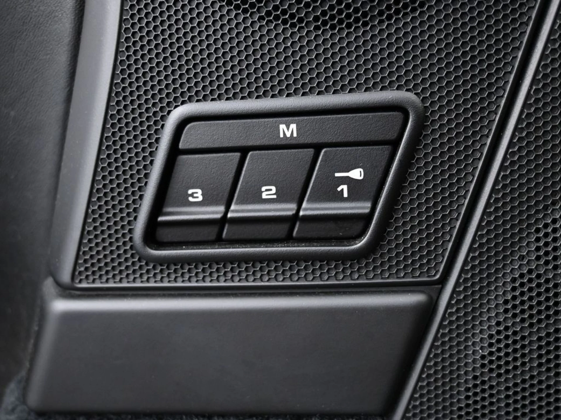 mph020_347103950_6c37dc89d92be79fdc80712405406d63_09a17964ad