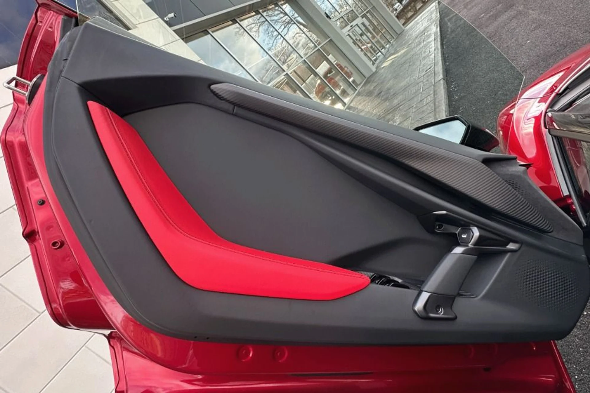 mph020_3471167324_New_2026_Lamborghini_Revuelto_1767896256_878420035e