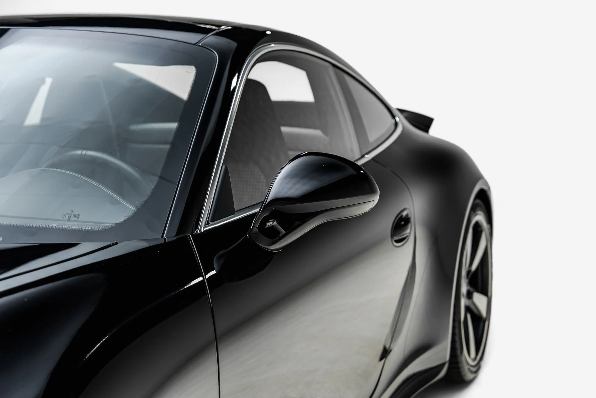 mph020_3473025560_Used_2014_Porsche_911_Carrera_S_1785886494_8d001e39cc