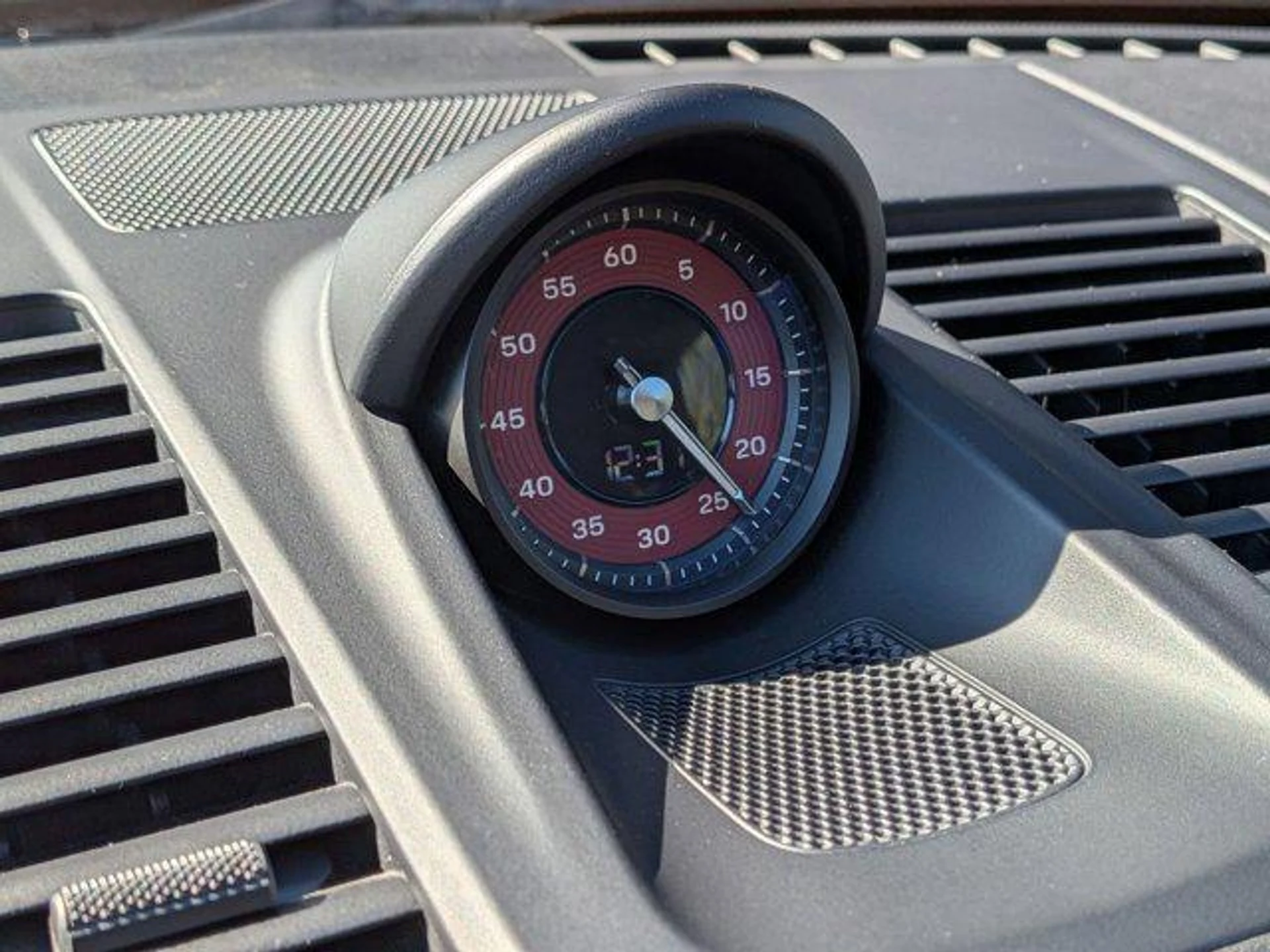 mph020_348449969_109_X14_LTR_Ky1_V_Sx_IEJF_Qwj_P_Fqg_f618769ed4