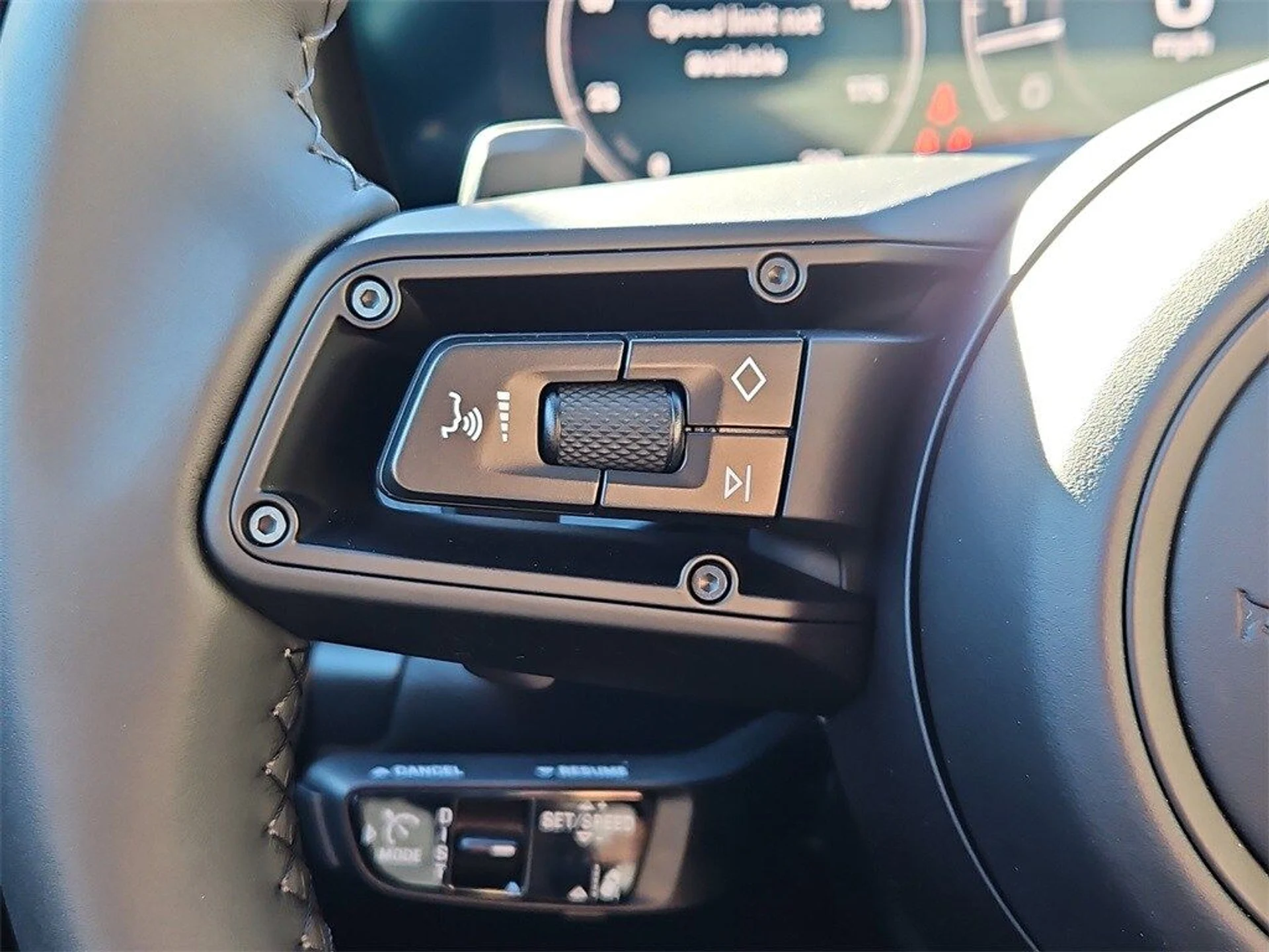 mph020_3486062813_0b29c26067e1847404f7ff300ff58dadx_19436bd56f