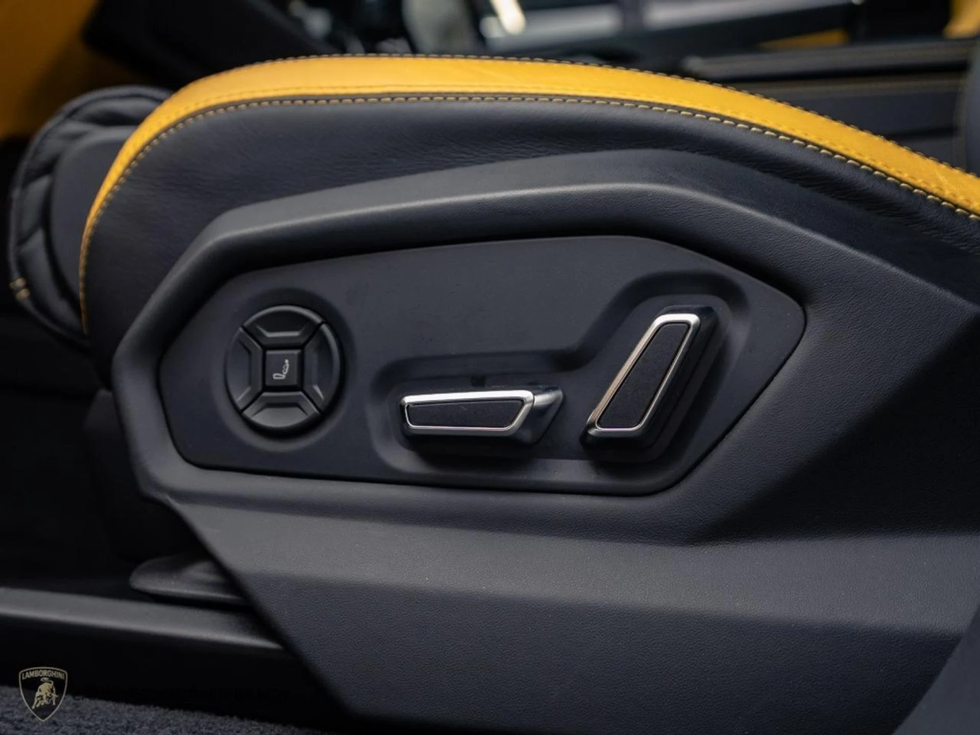 mph020_3489487382_03a0c93d6ee187a10e39767449304a1e_946634d4bd