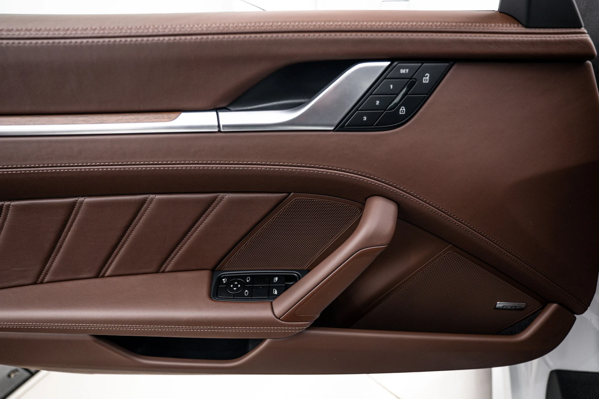 mph020_3493472607_57e4ced8aad8b51c3dc31110a484beeb_f07070ff45