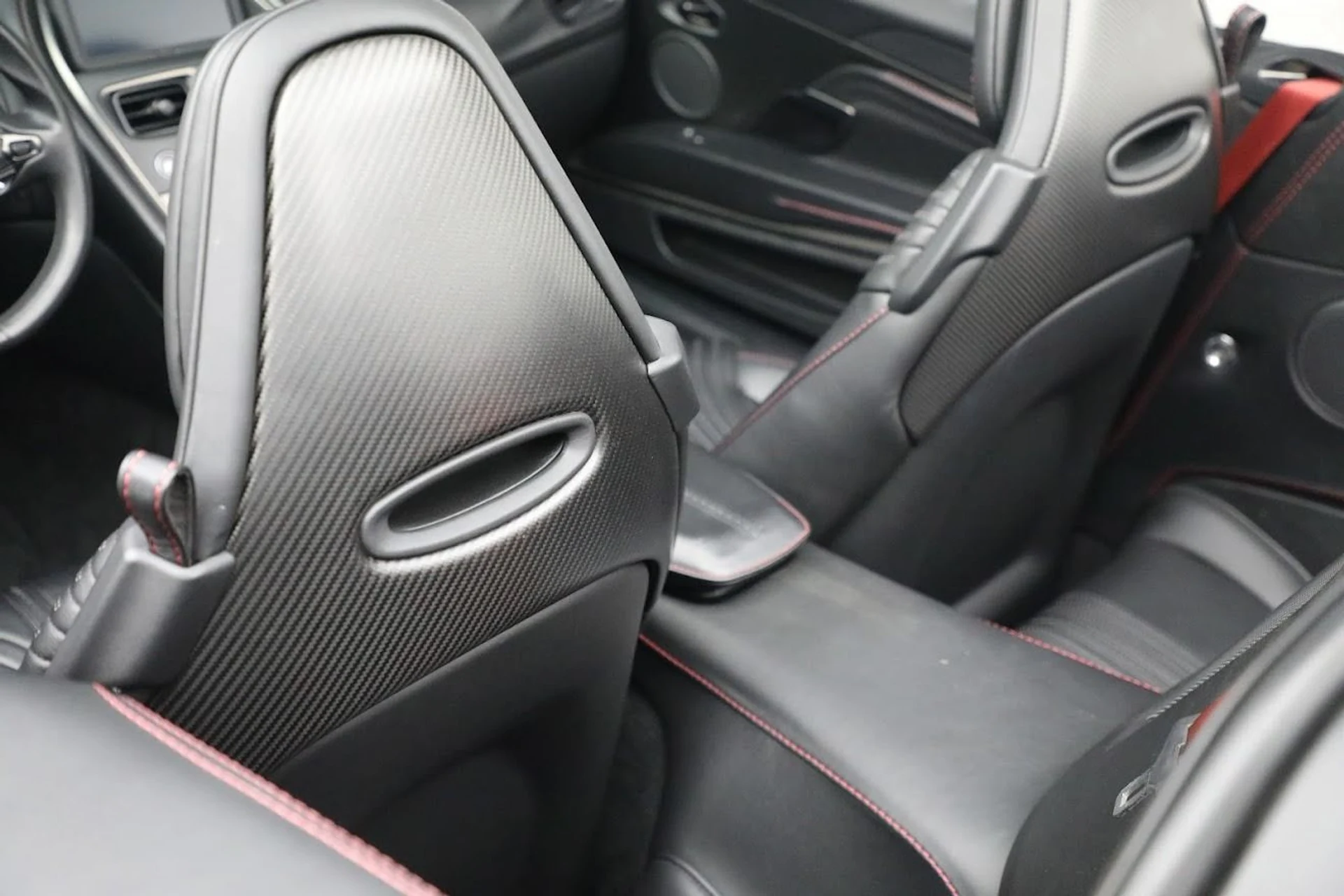 mph020_349405774_Used_2019_Aston_Martin_DB_11_Volante_9b30ae054f