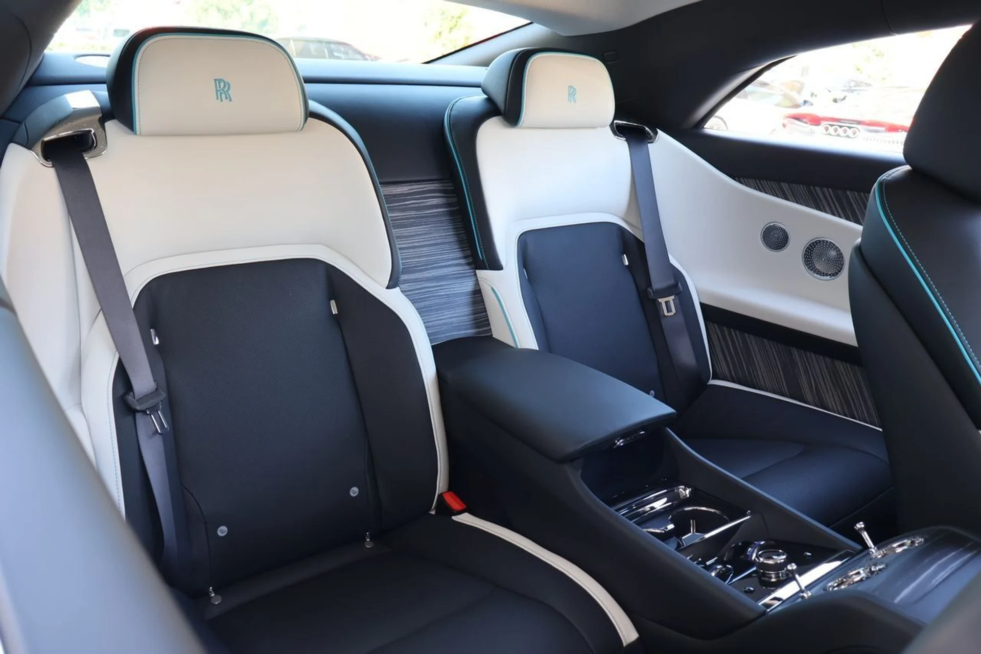 mph020_3501585761_21_7369efbc36