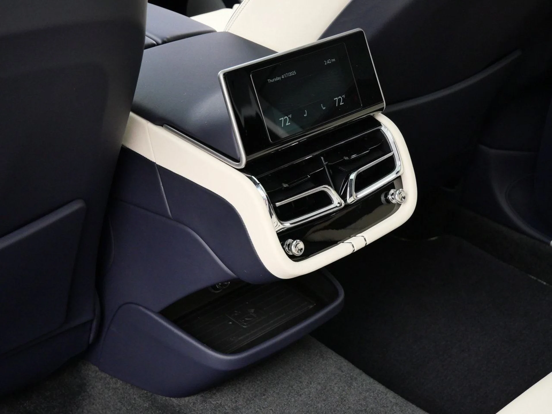 mph020_3508433444_4816cfdc2d3127b2d0c1dbf57d278ad5x_92d18ae497