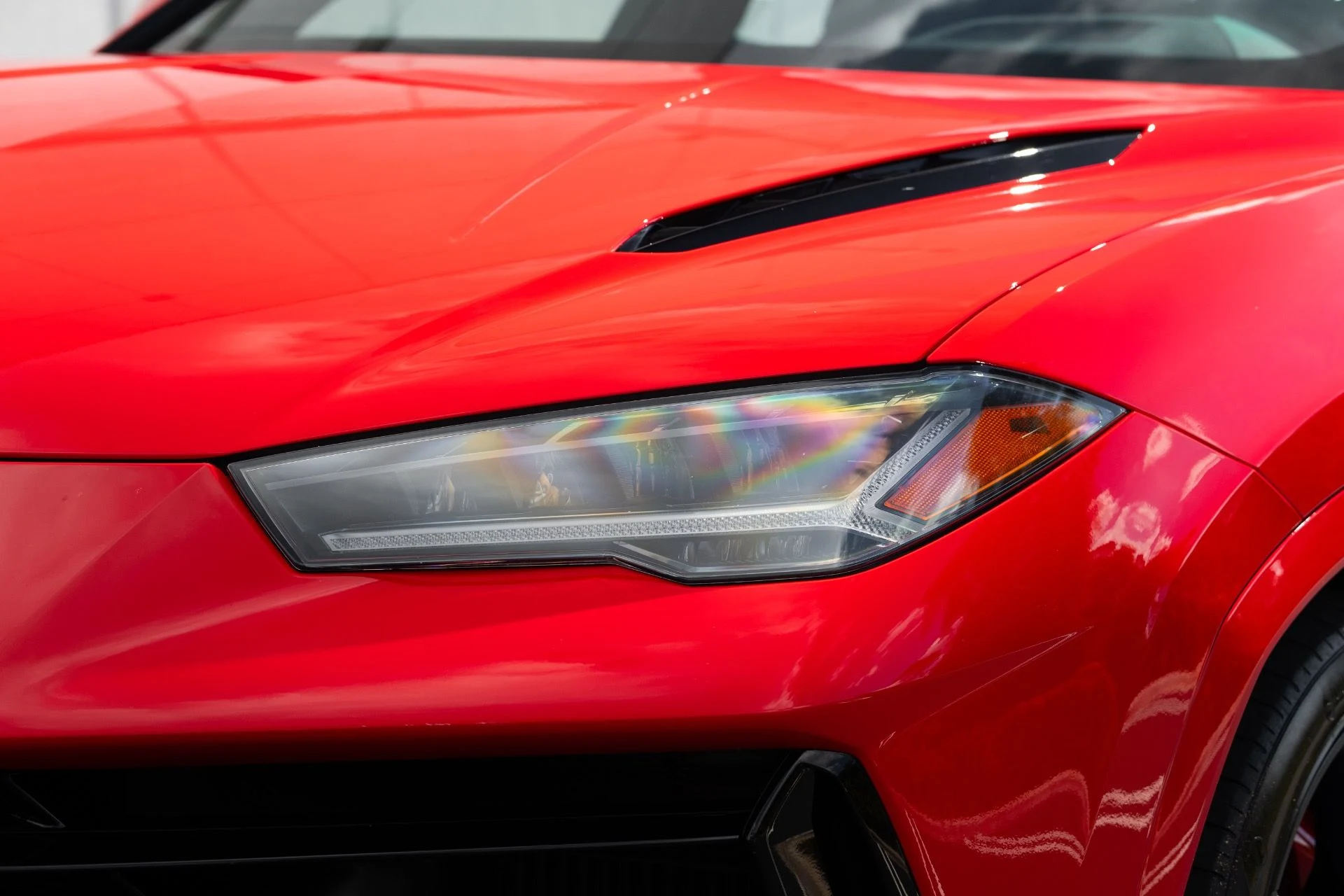 mph020_3510414353_Used_2023_Lamborghini_Urus_S_1771018679_9376b09d57