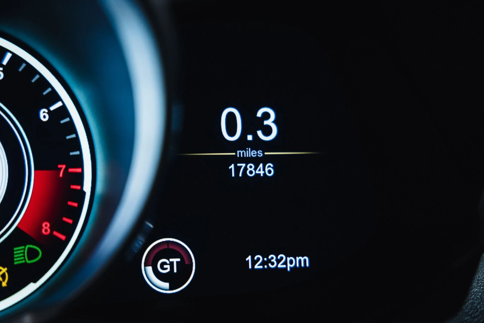 mph020_3512526890_Used_2019_Aston_Martin_DBS_Superleggera_370000_MSRP_CARBON_ROOF_1775436975_4ad3e847c0