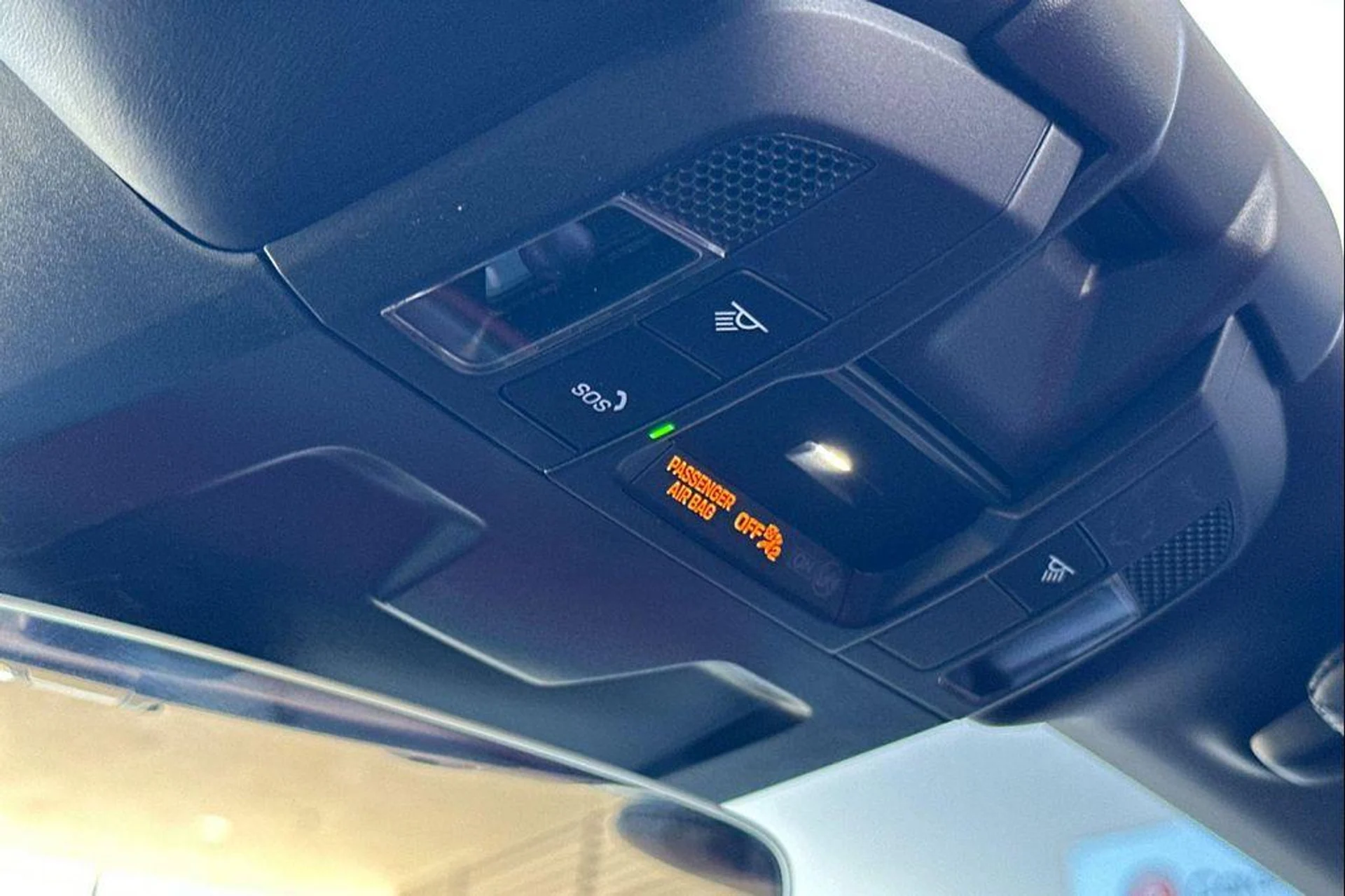 mph020_3513781444_GU_1_QW_9_M_su_S1_S9v0_A_Vcq04d_B3_PY_1a29ff5fac