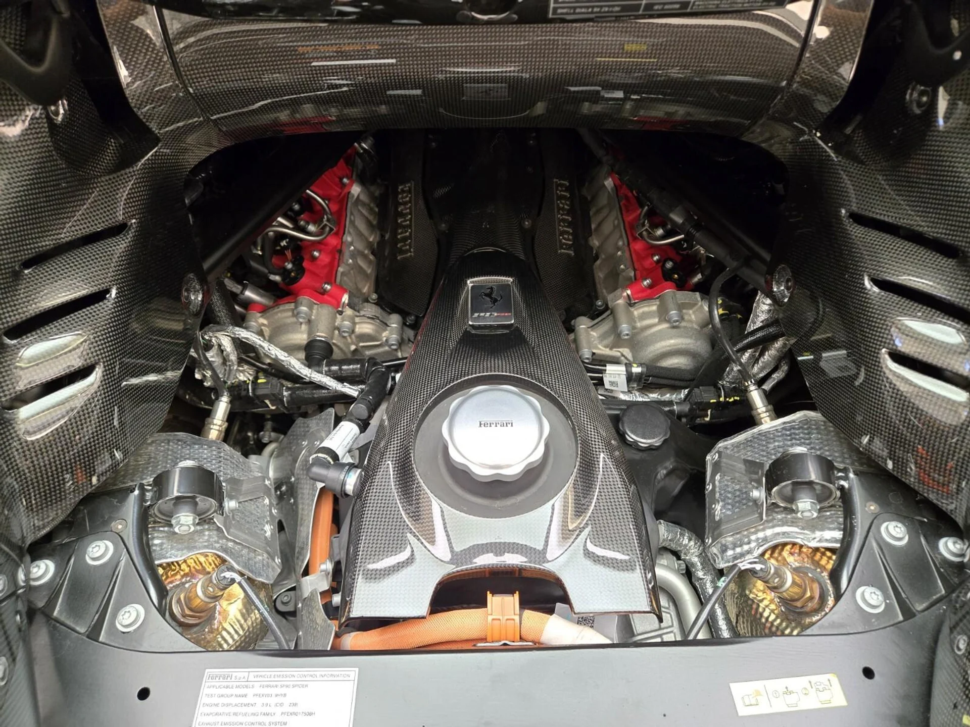 mph020_3514286768_Used_2023_Ferrari_SF_90_Spider_1762329128_aae2a116cb