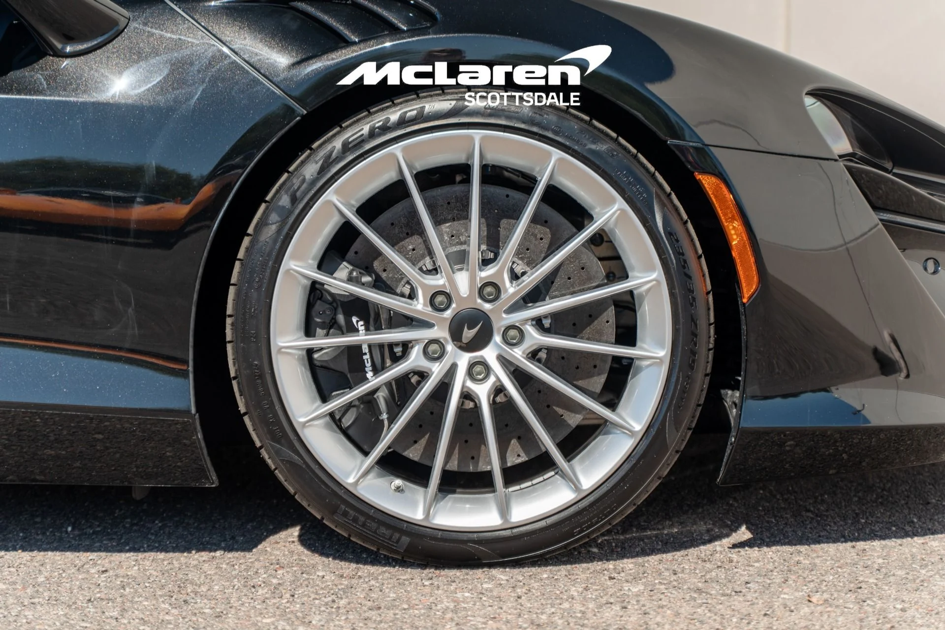 mph020_3517379160_Used_2025_MCLAREN_ARTURA_1759477034_d6009f397e