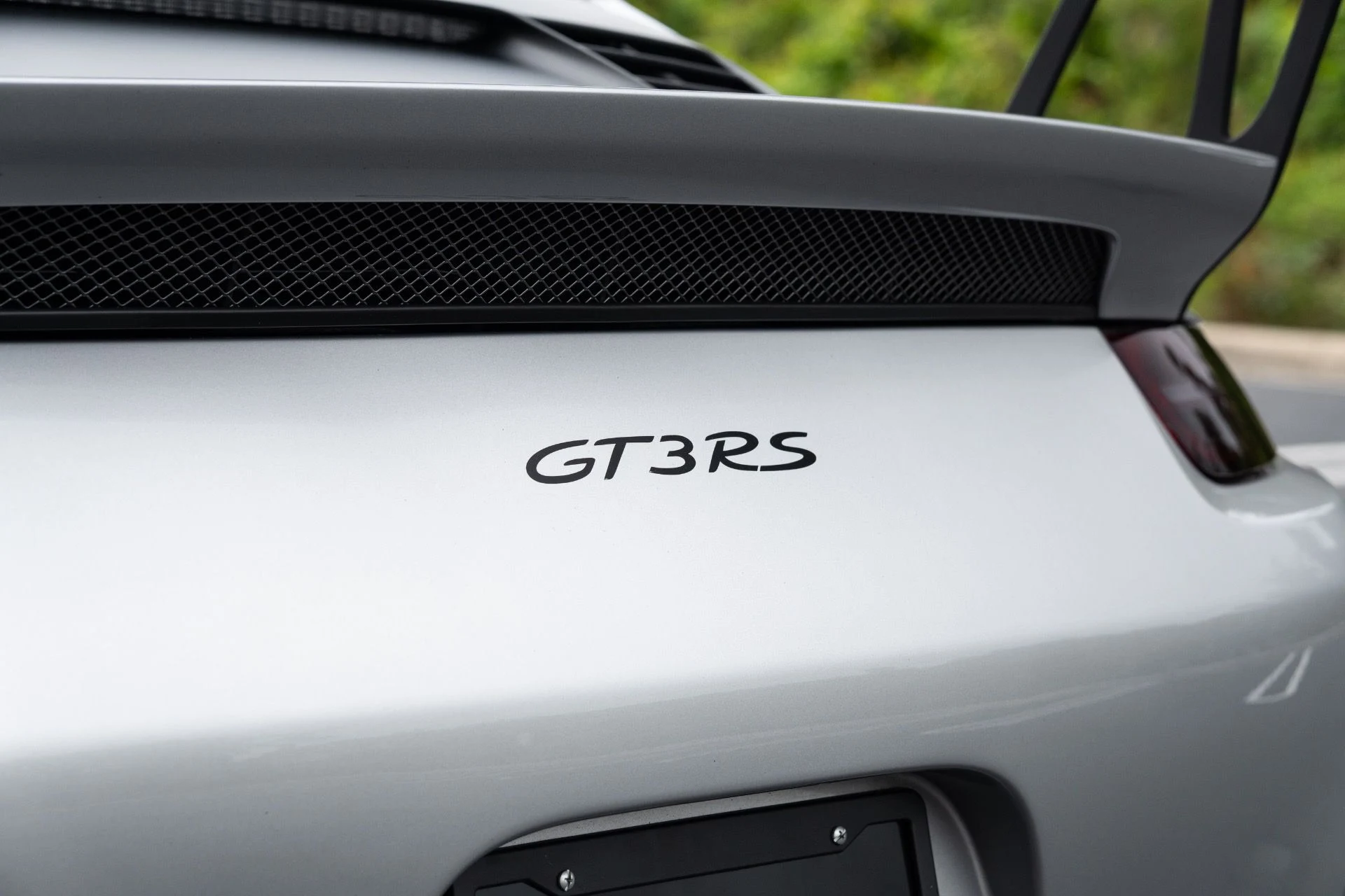 mph020_3524012068_Used_2016_Porsche_911_GT_3_RS_1773808378_5791a664da