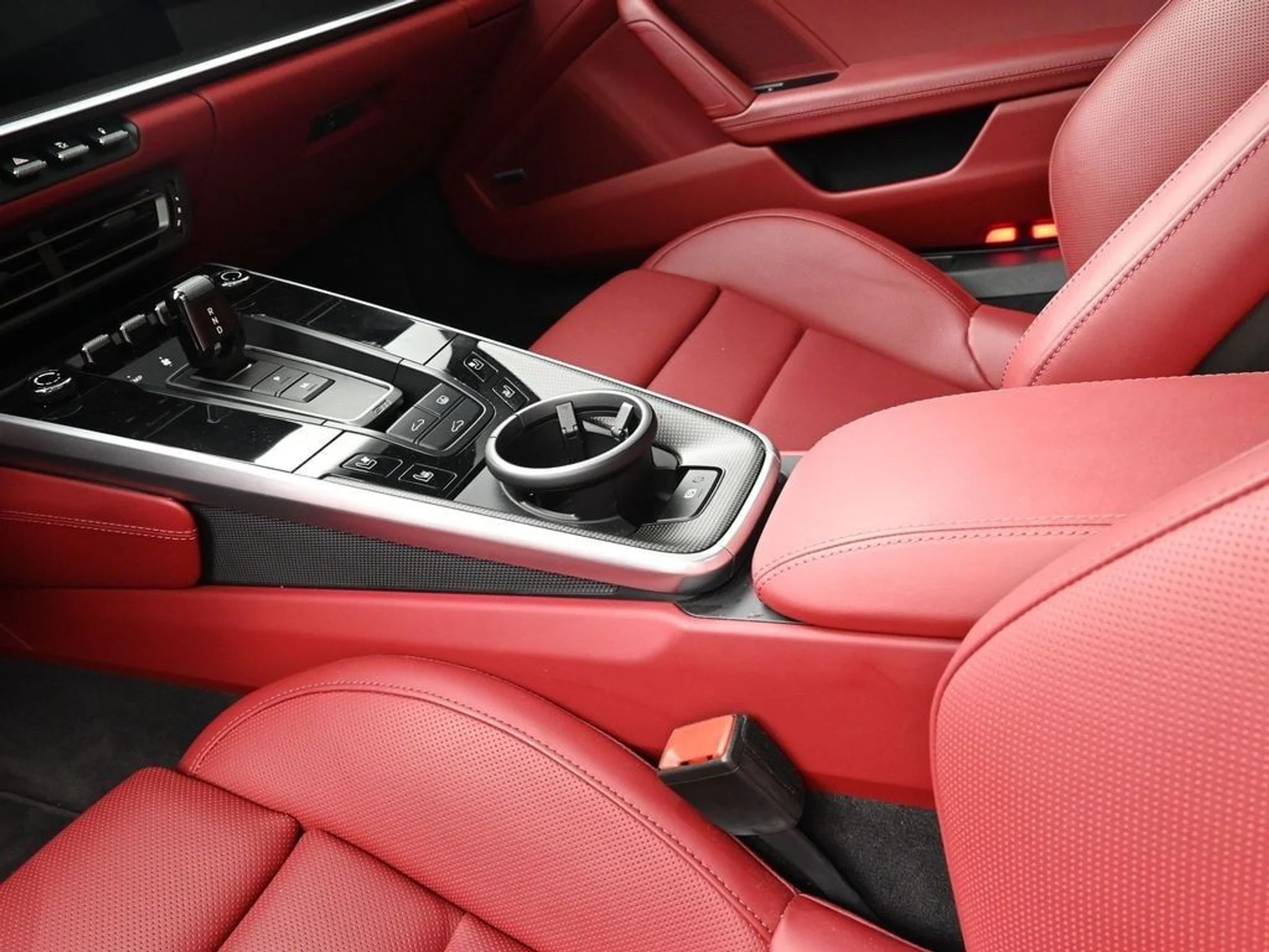 mph020_3527569688_56e586fdc8a865ffdd9e74abd17c0b01x_66fff3a411