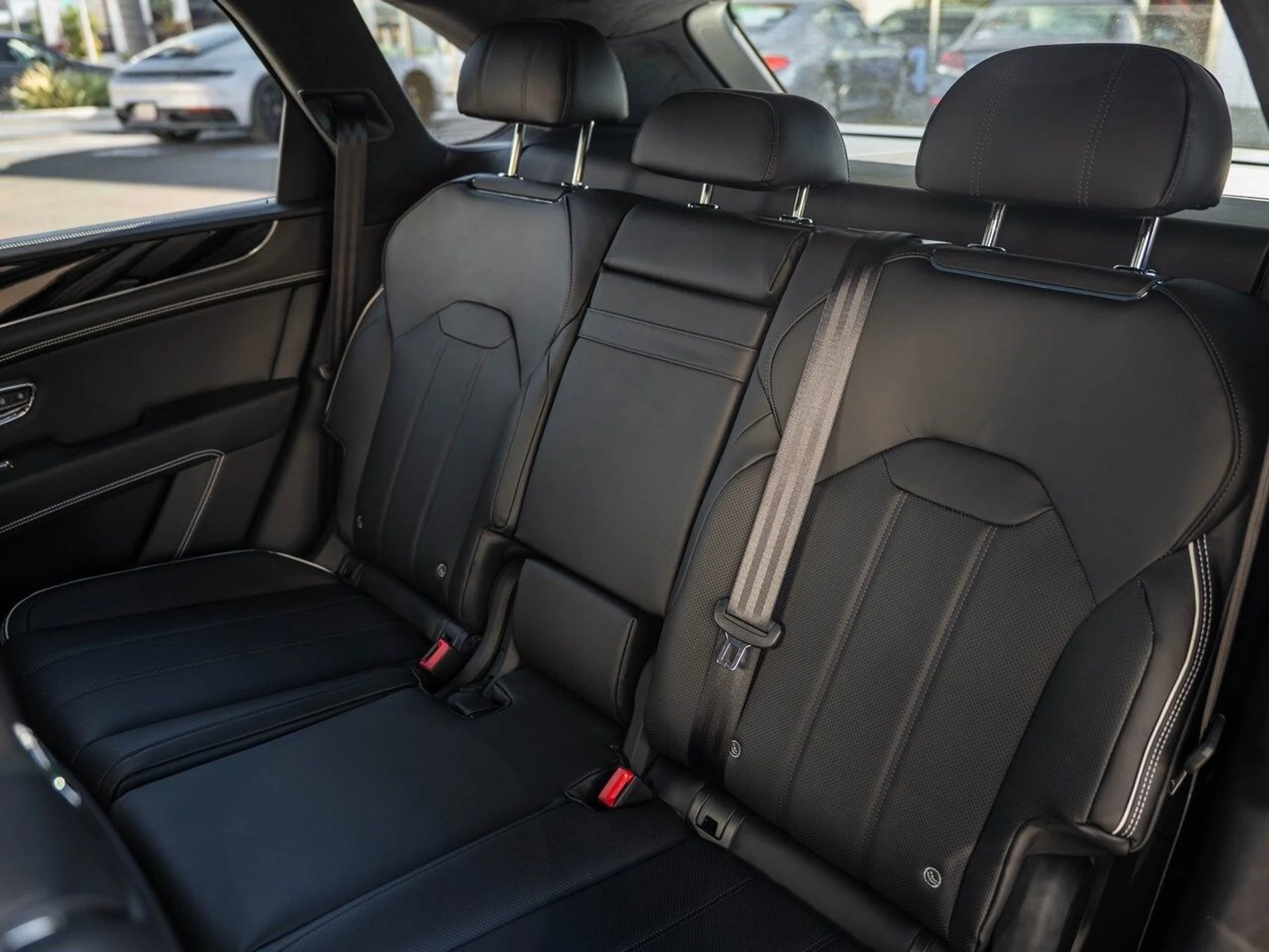 mph020_3537885321_6385d23106489d13a2420e9214d0e238x_7beedd4867