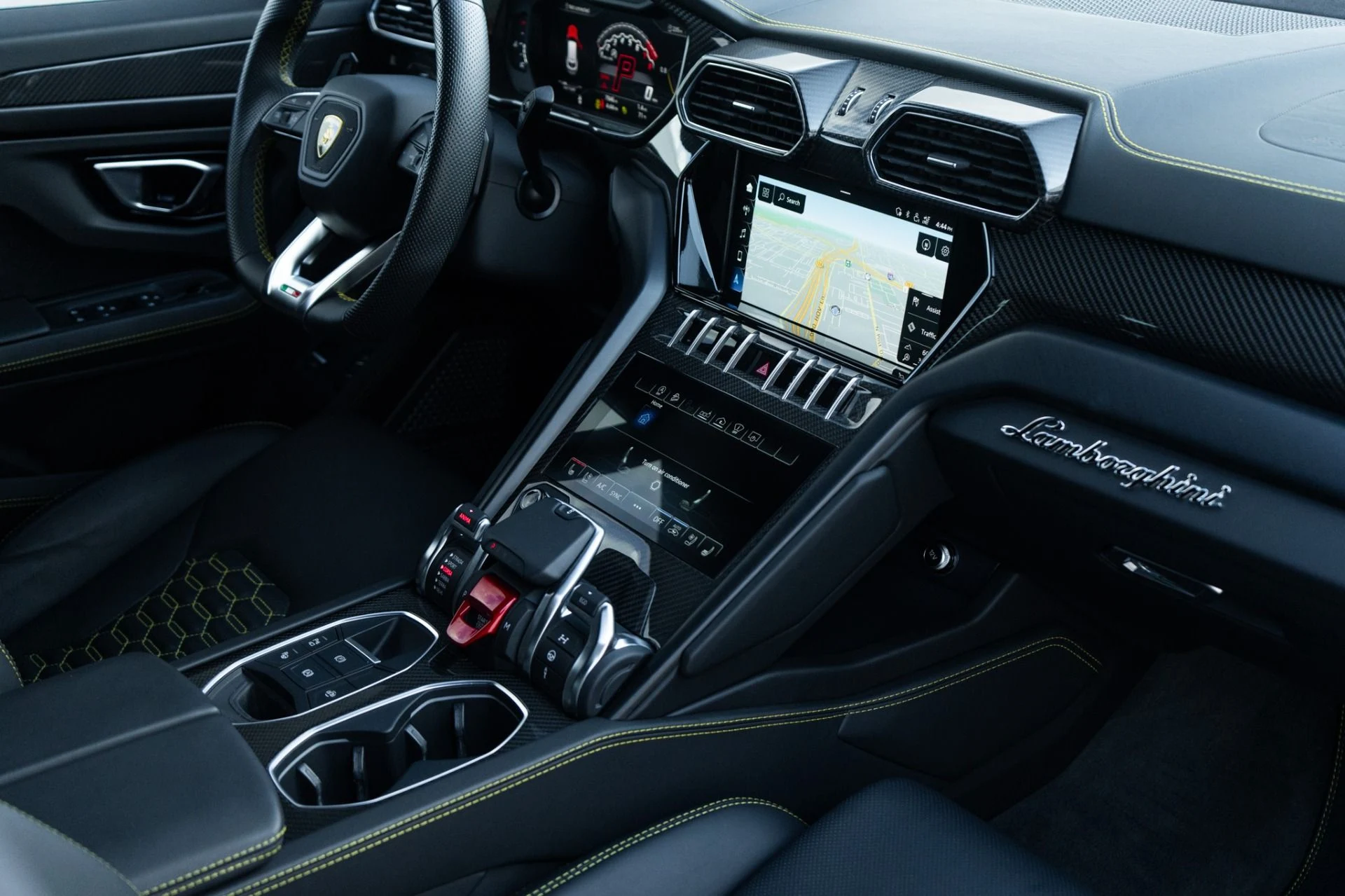 mph020_3538659536_Used_2021_Lamborghini_Urus_1770744627_bf40c73e35