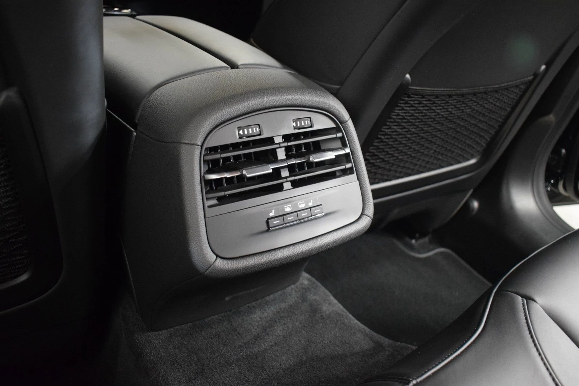 mph020_3544282837_d9c310996a170b3428c6a14d2ae26106x_06af5447c5