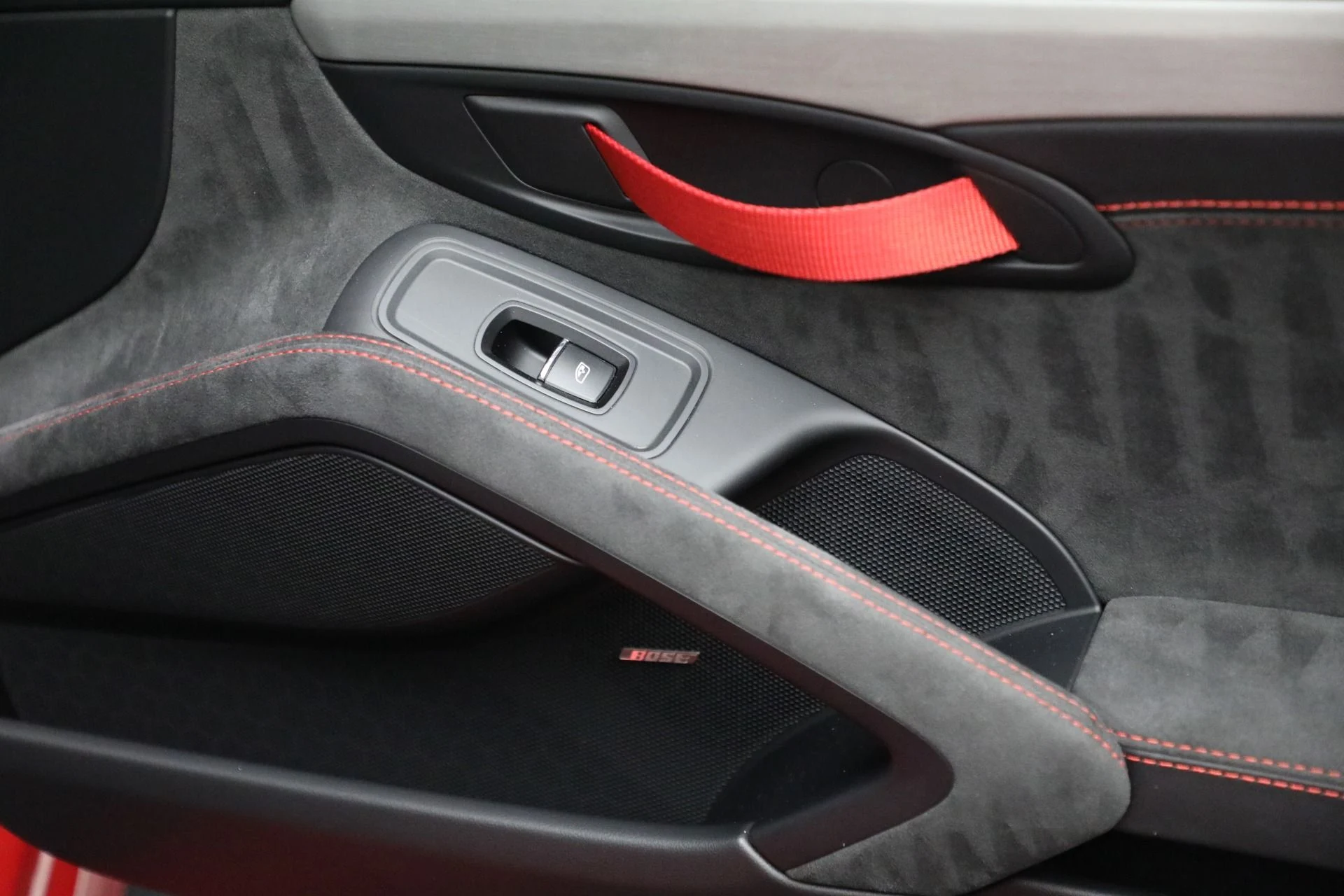 mph020_3552949840_Used_2021_Porsche_718_Cayman_GT_4_b97089613c