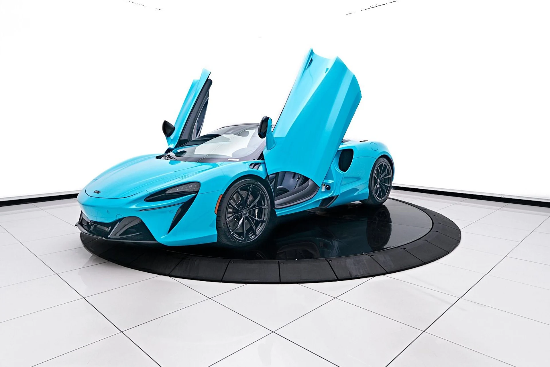 mph020_3557268853_Used_2025_Mc_Laren_Artura_Tech_Lux_1756245195_11484d380d