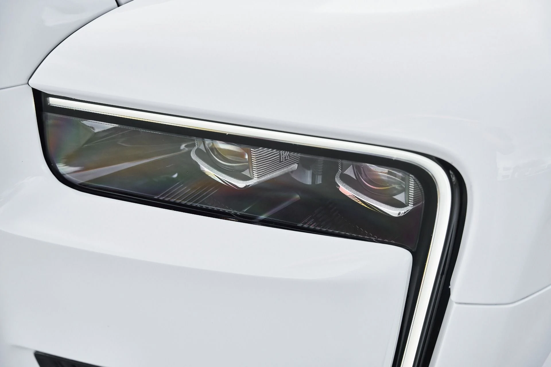 mph020_3559202584_Used_2025_Rolls_Royce_Cullinan_Base_1770950890_b9929f8401