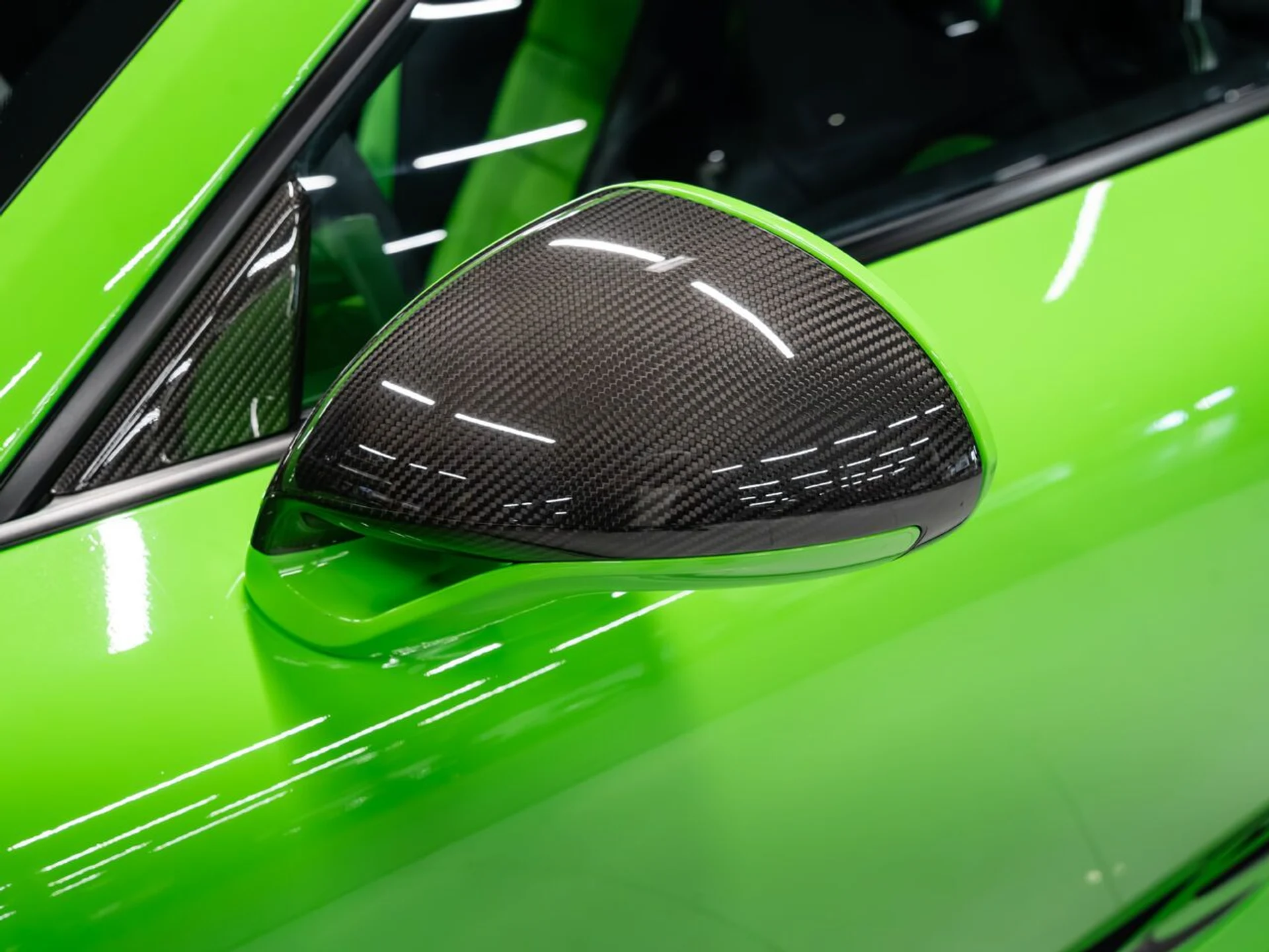 mph020_356211666_porsche_911_2019_f611803e97