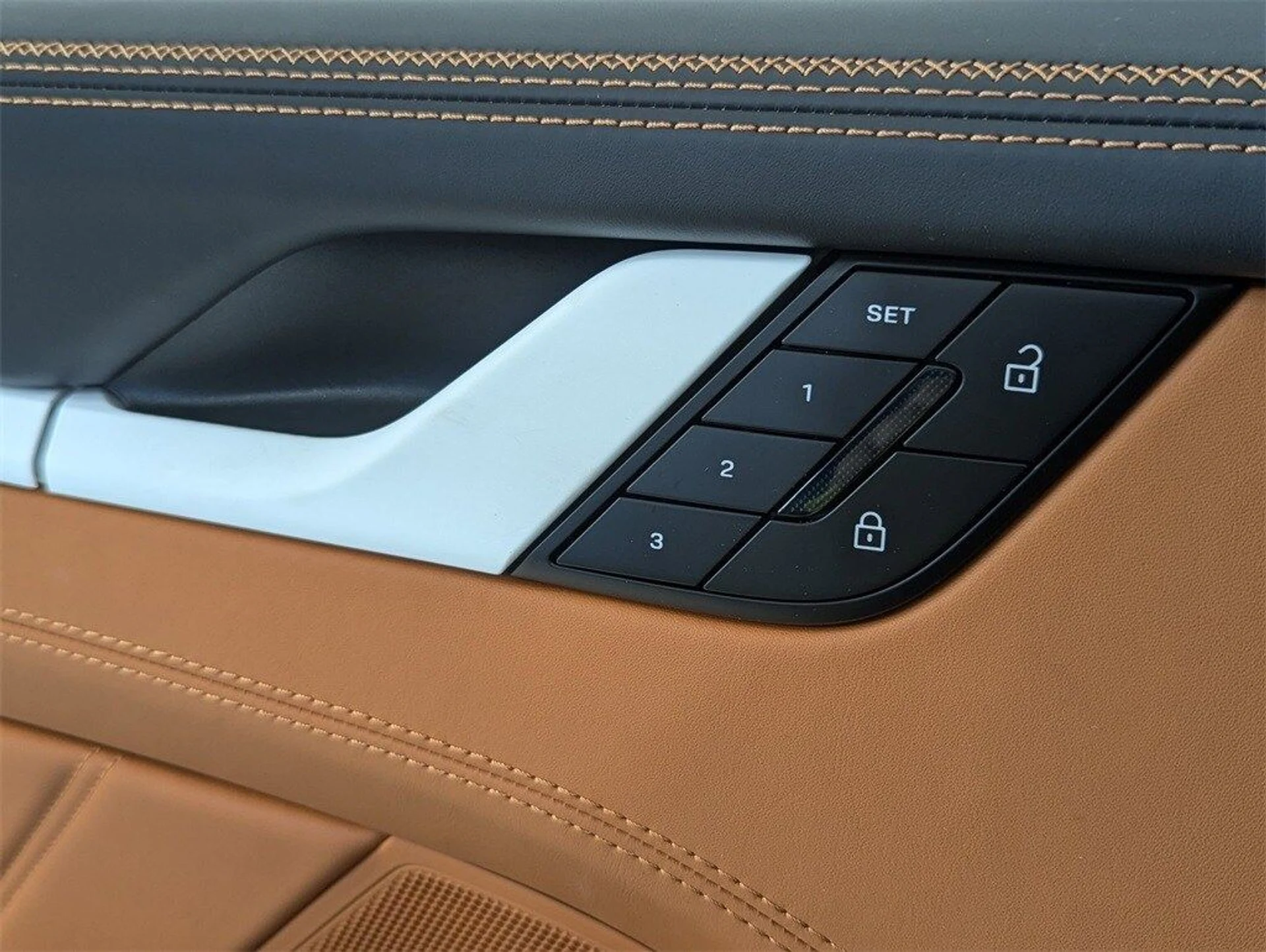 mph020_3564127797_d40b5cc2a00e0c36c927330fe47bc573x_a385de2956