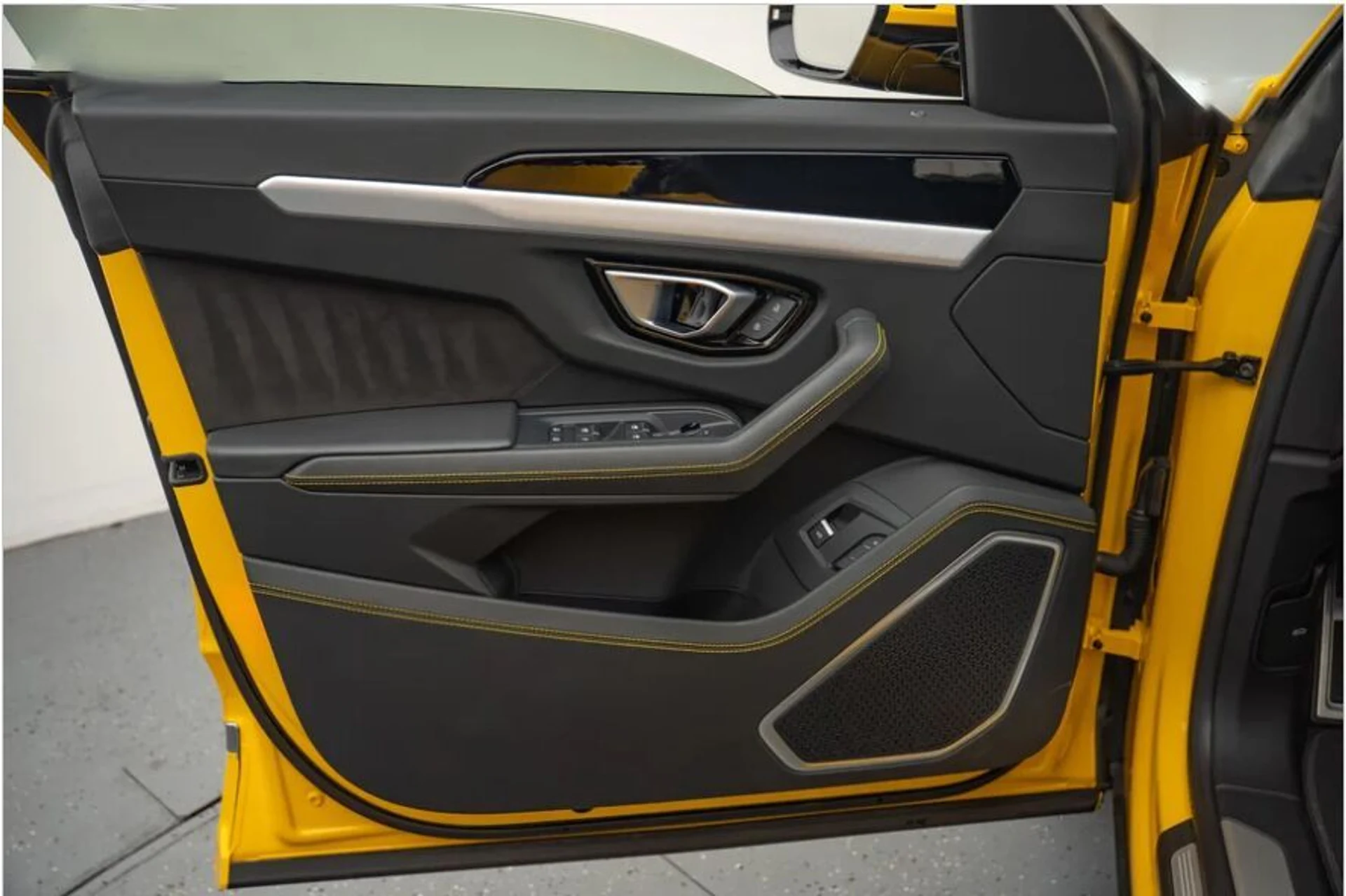 mph020_3564543030_ac6b33399156545e31b3d24e27946d3c_55f1f85a09