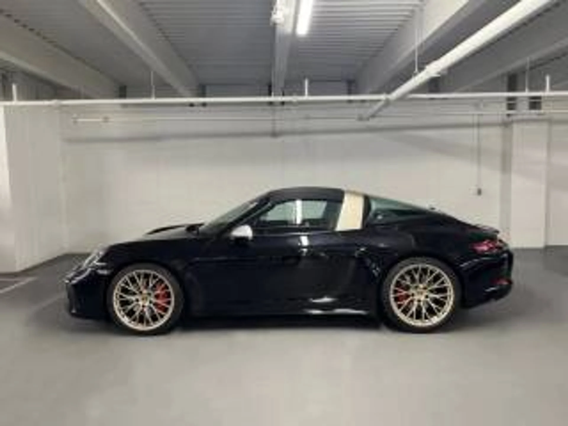 mph020_3564617823_320_56aea353bc