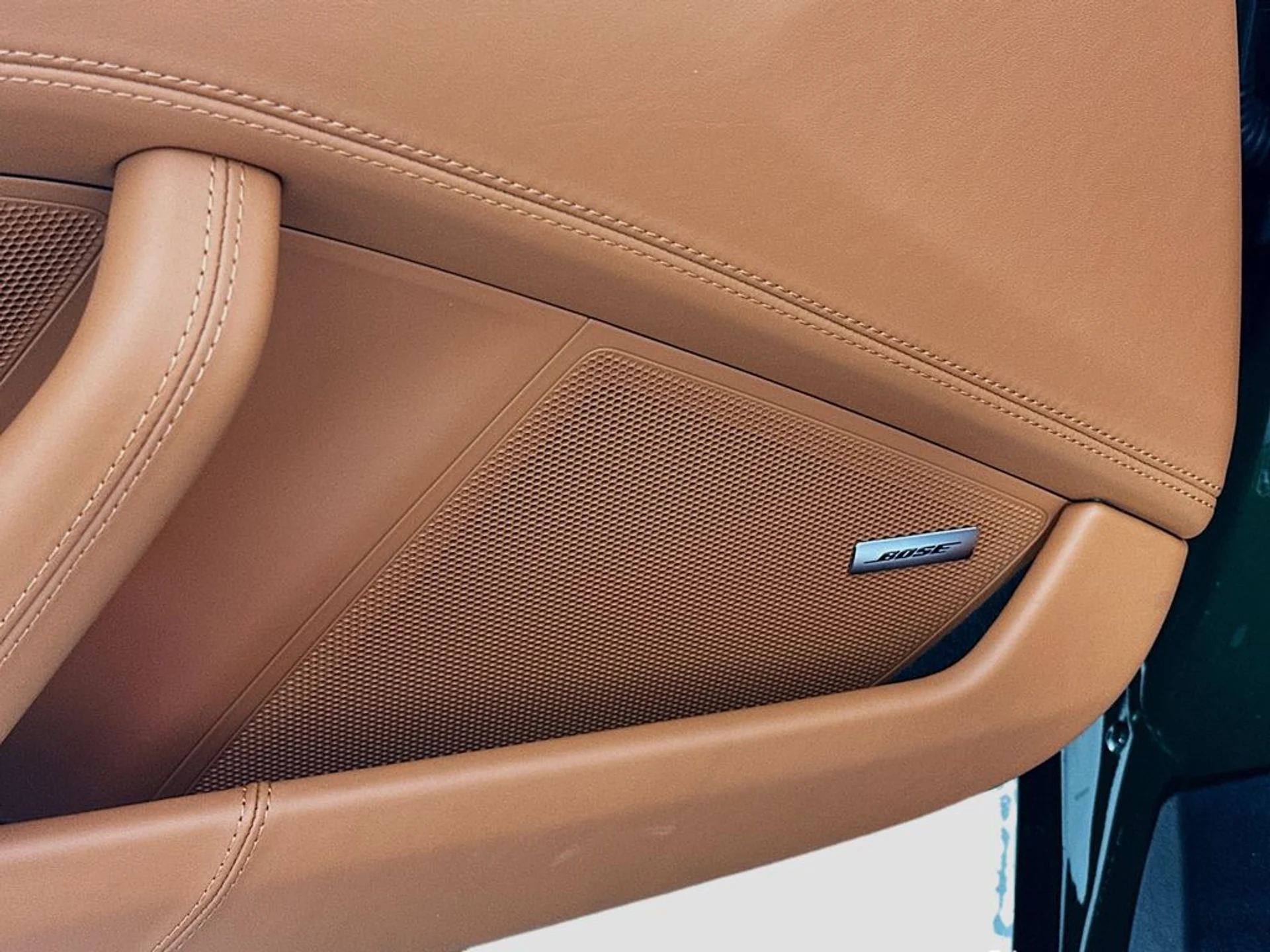 mph020_3568103262_aeb61c57f16f2f7b070677006bde7cebx_8a0229d8d7