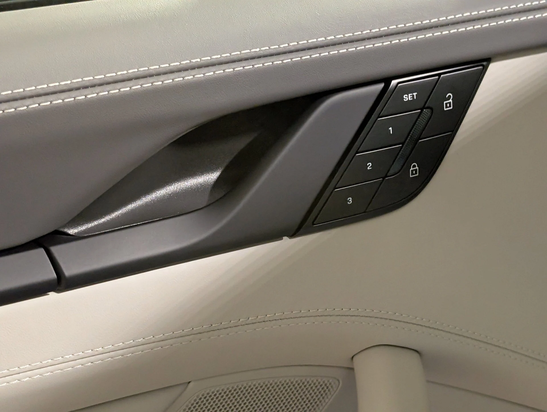 mph020_3572413282_6992fae44f8f58891953ce07248f2799x_d12da7cd83