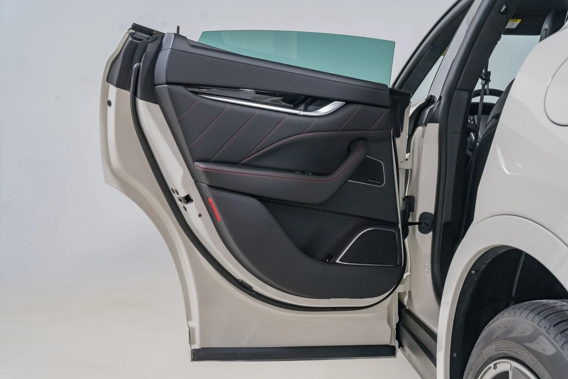 mph020_3592526135_6ee0a8656d2043dca03f994516086b69_f33314cc59